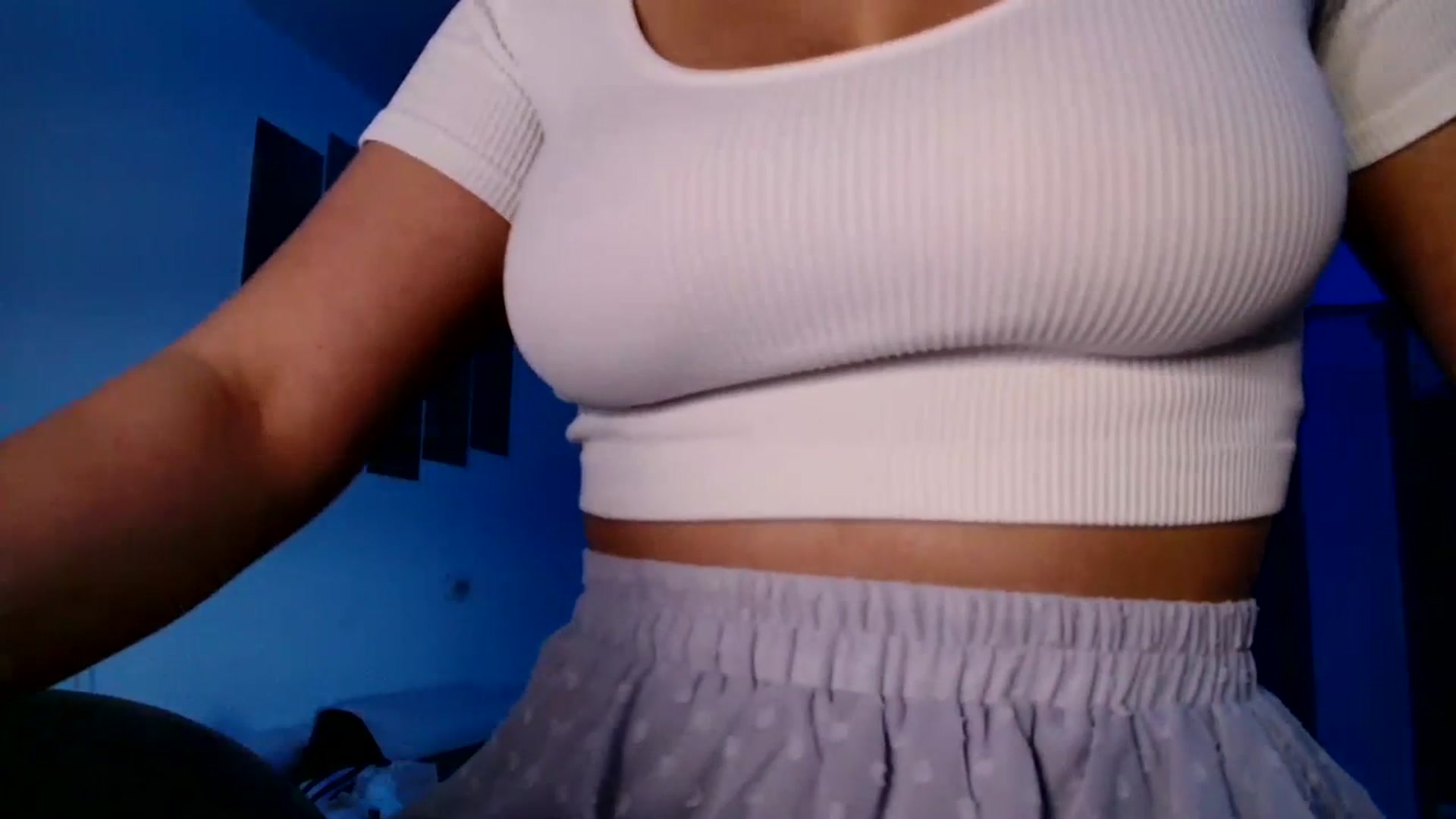 Gallery image thumbnail from Ana_Rose's myfreecams stream on, 07/01/2023, 24:38 image 18 of 20
