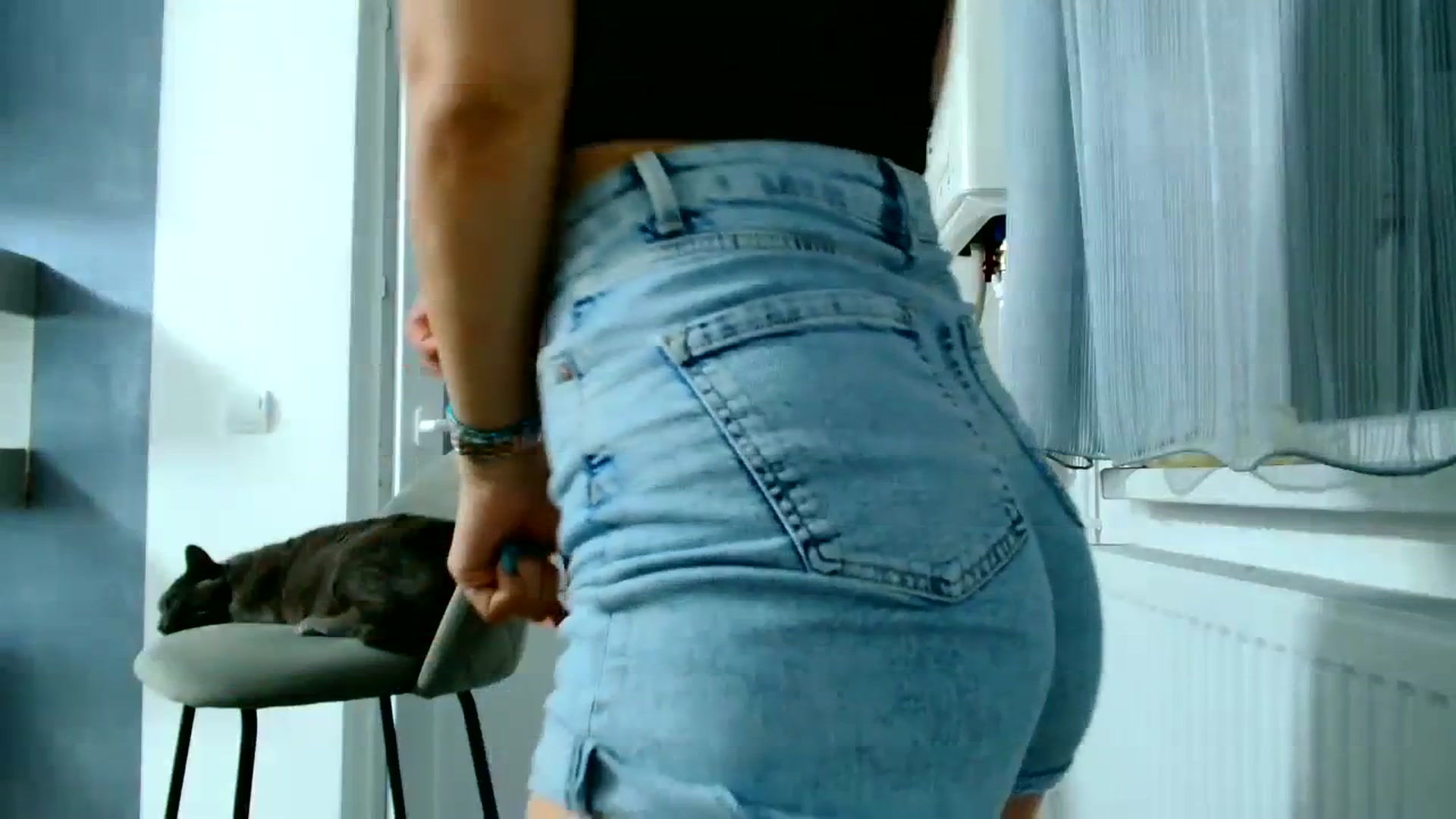 Gallery image thumbnail from Ana_Rose's myfreecams stream on, 07/06/2023, 22:12 image 15 of 20