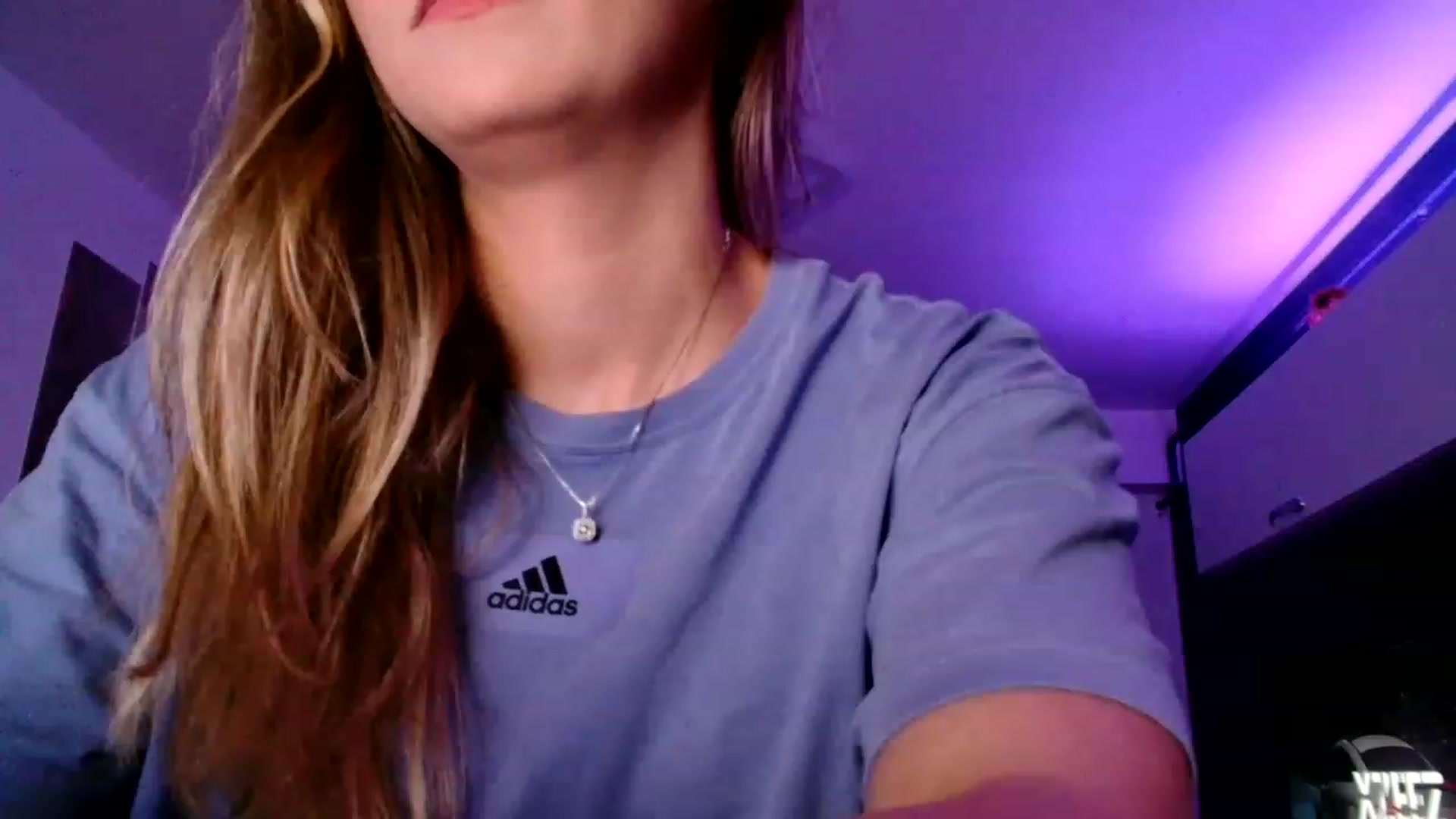 Gallery image thumbnail from Ana_Rose's myfreecams stream on, 07/08/2023, 24:03 image 13 of 20