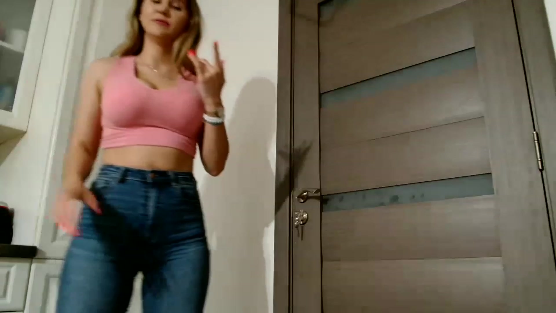Gallery image thumbnail from Ana_Rose's myfreecams stream on, 07/13/2023, 24:37 image 10 of 20