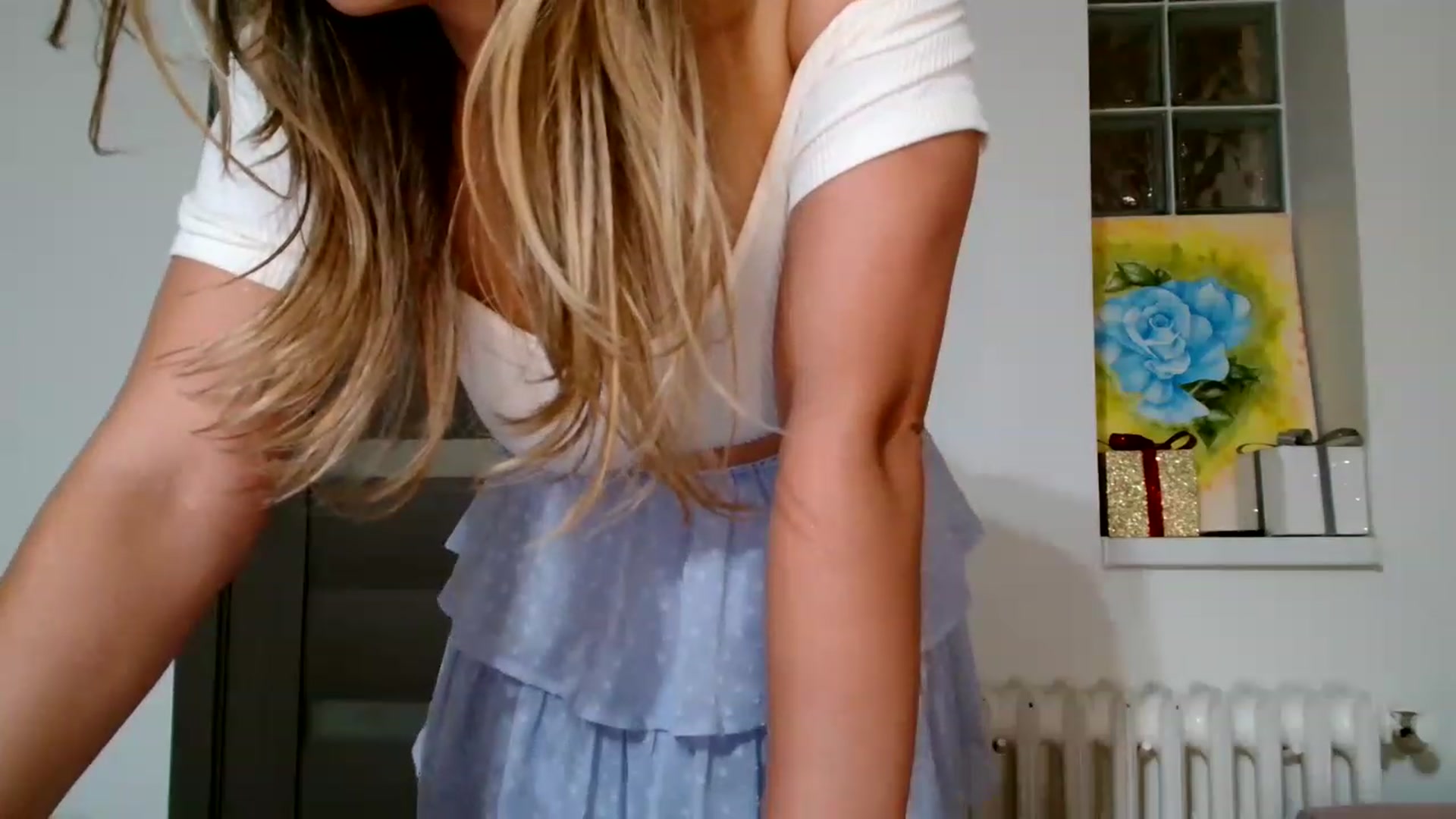 Gallery image thumbnail from Ana_Rose's myfreecams stream on, 07/26/2023, 22:14 image 16 of 20