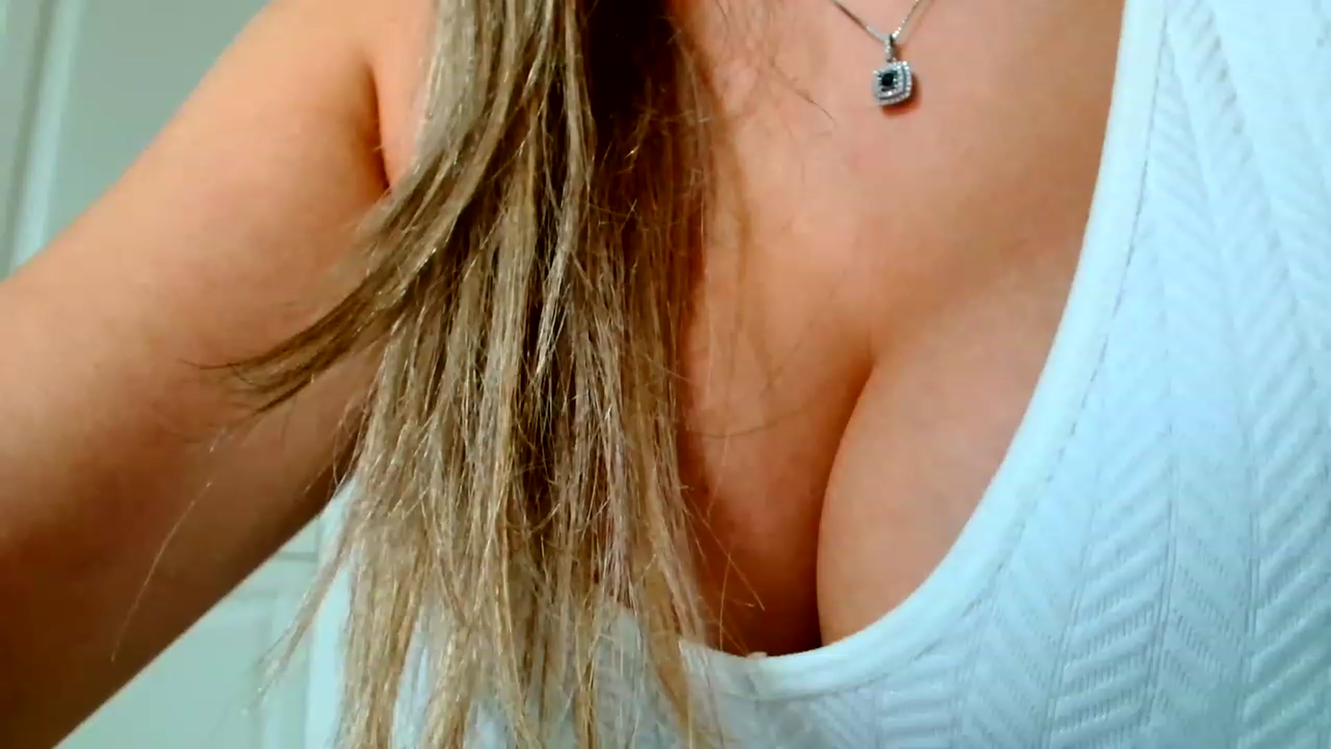 Gallery image thumbnail from Ana_Rose's myfreecams stream on, 07/30/2023, 02:56 image 7 of 20