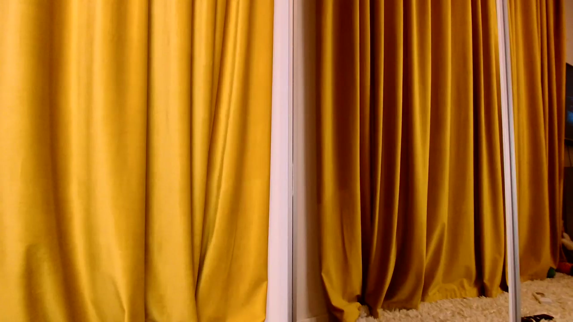 Gallery image thumbnail from Ana_Rose's myfreecams stream on, 08/12/2023, 01:26 image 4 of 20