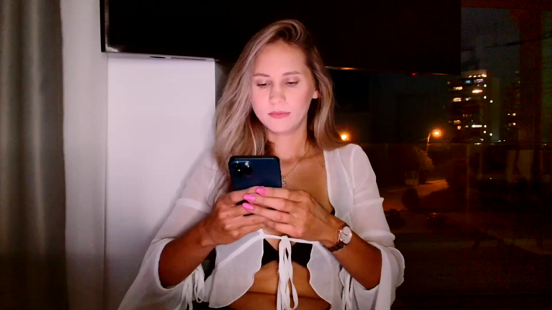 Gallery image thumbnail from Ana_Rose's myfreecams stream on, 09/06/2023, 17:42 image 12 of 20