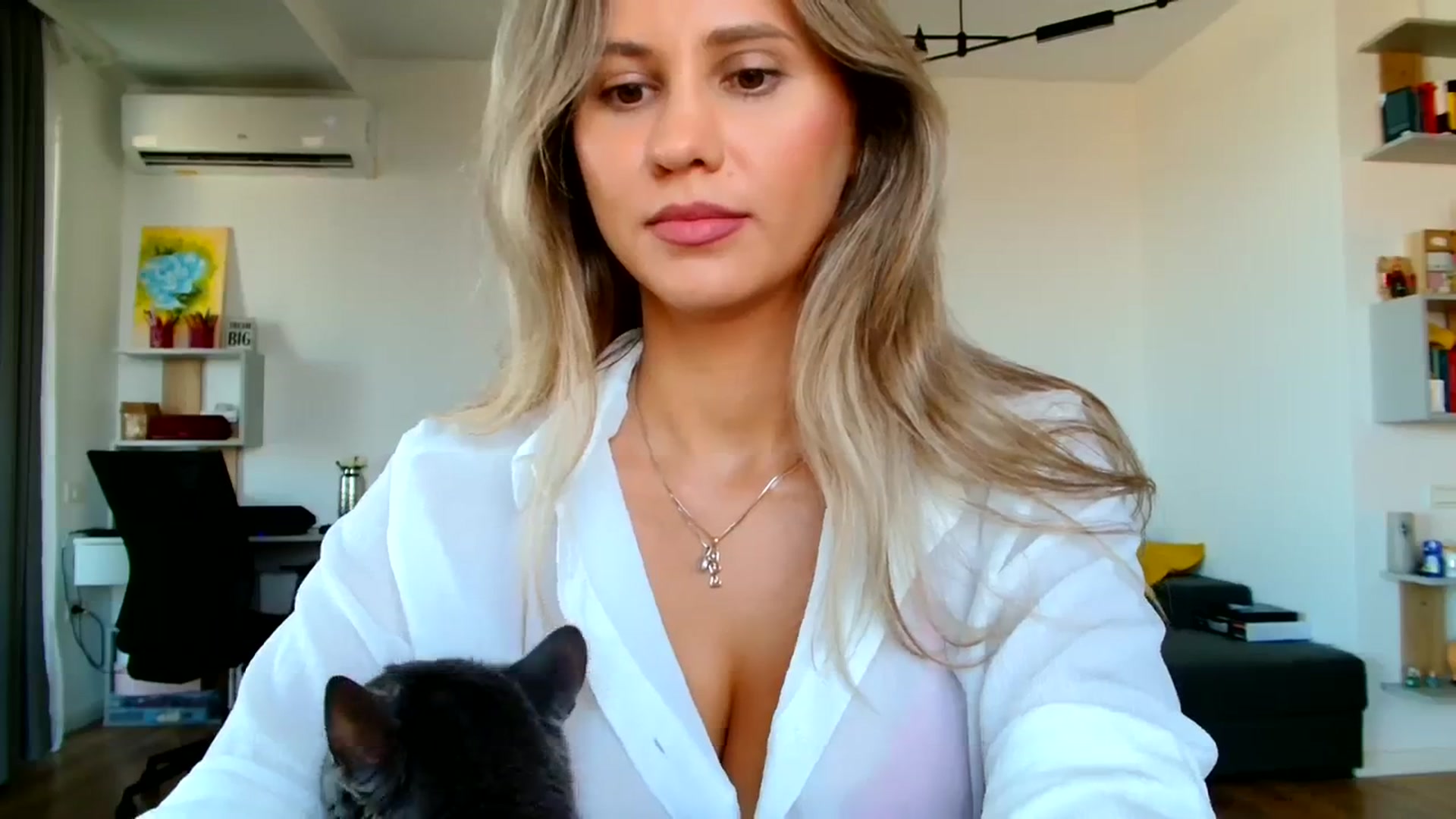 Gallery image thumbnail from Ana_Rose's myfreecams stream on, 09/11/2023, 14:34 image 9 of 20