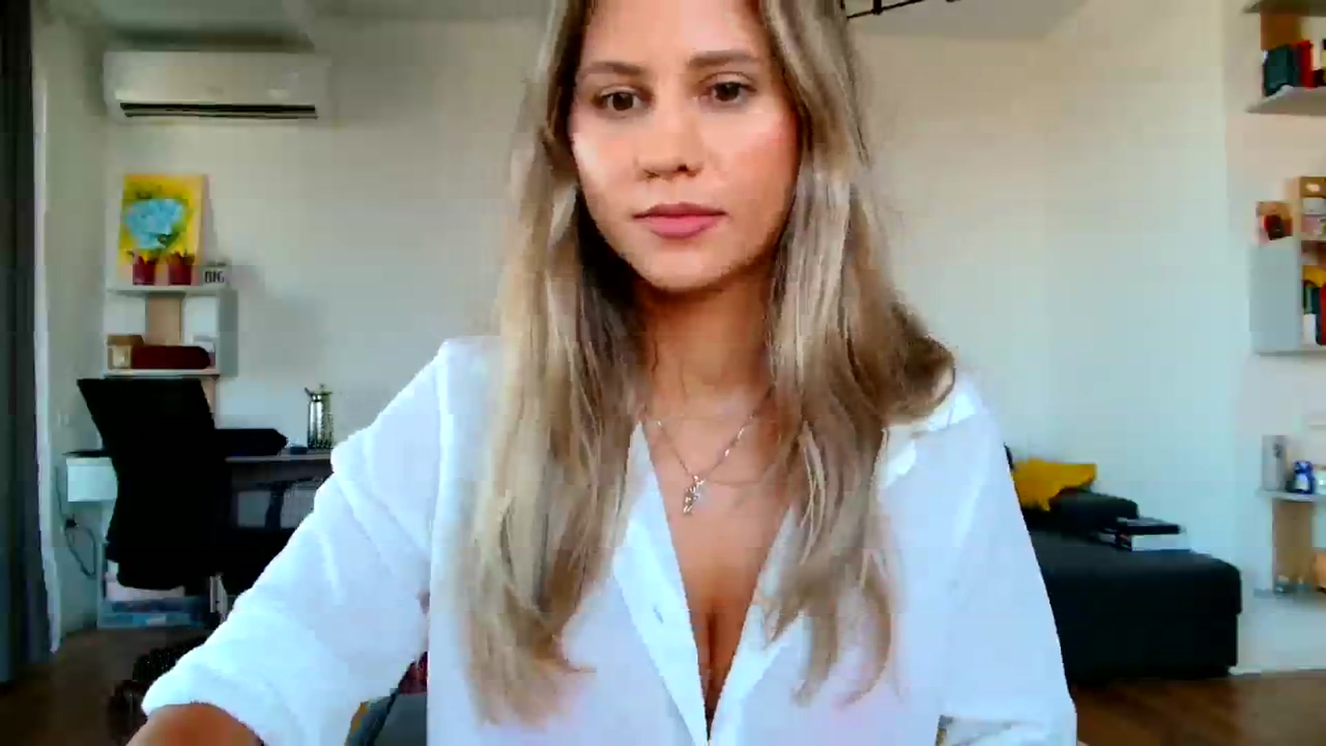 Gallery image thumbnail from Ana_Rose's myfreecams stream on, 09/11/2023, 14:53 image 12 of 20