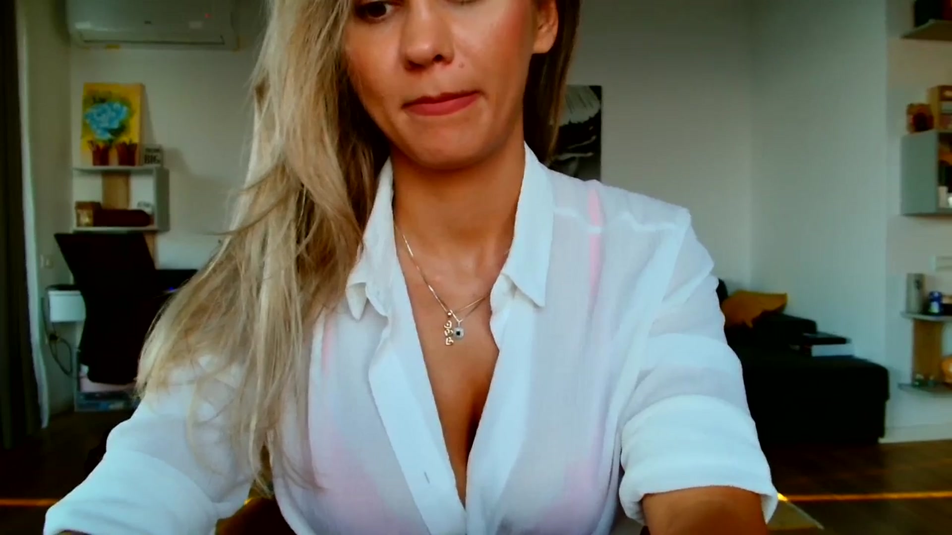 Gallery image thumbnail from Ana_Rose's myfreecams stream on, 09/11/2023, 16:28 image 2 of 20