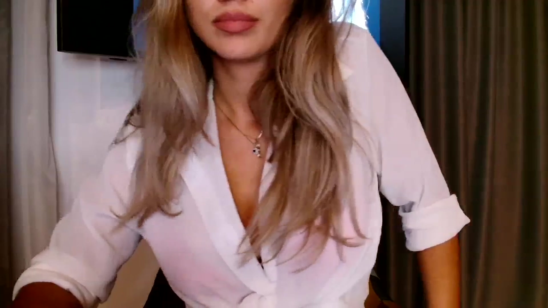 Gallery image thumbnail from Ana_Rose's myfreecams stream on, 09/11/2023, 18:00 image 9 of 20