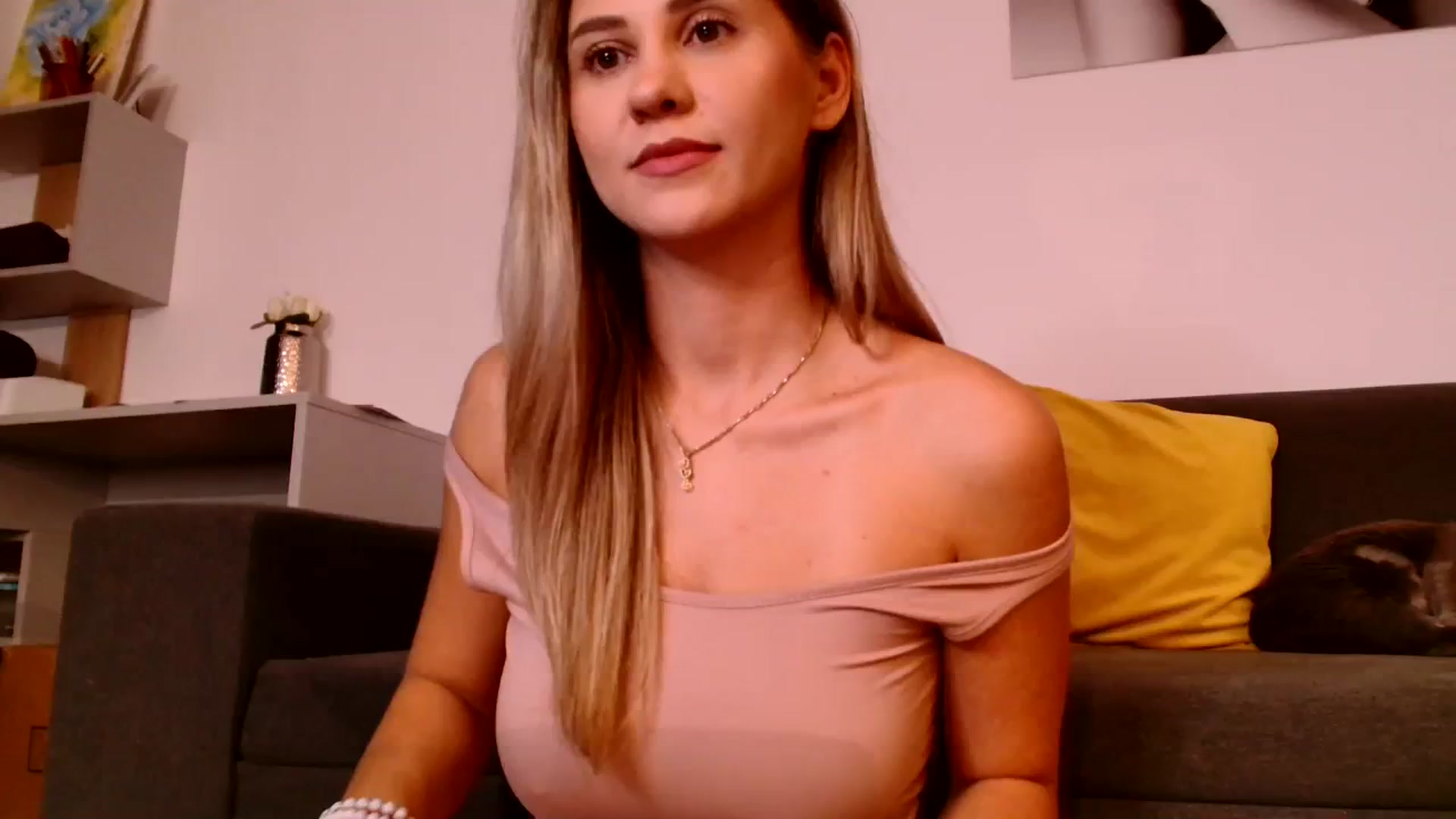 Gallery image thumbnail from Ana_Rose's myfreecams stream on, 10/09/2023, 21:13 image 13 of 20