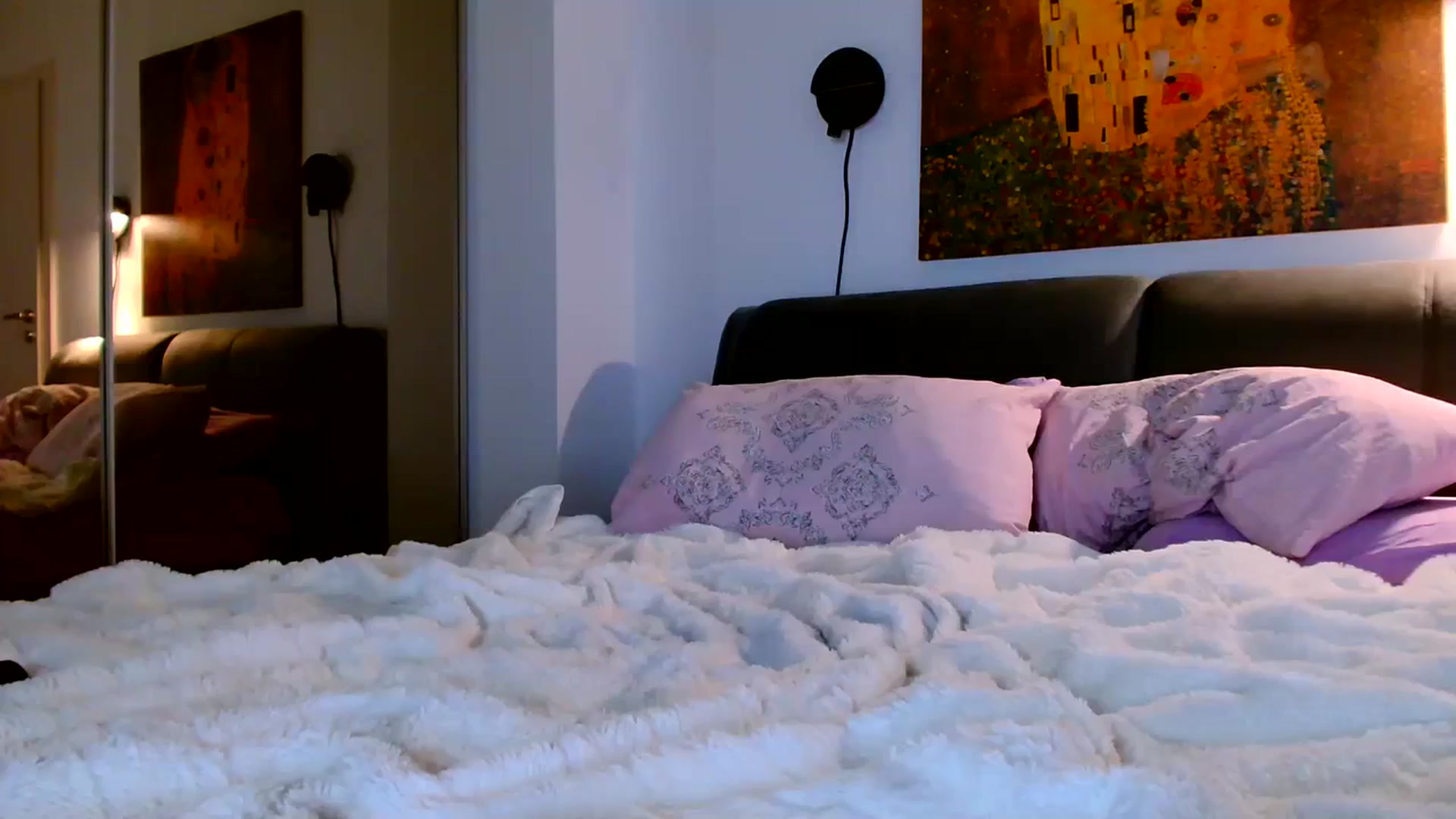 Gallery image thumbnail from Ana_Rose's myfreecams stream on, 10/19/2023, 20:38 image 10 of 20