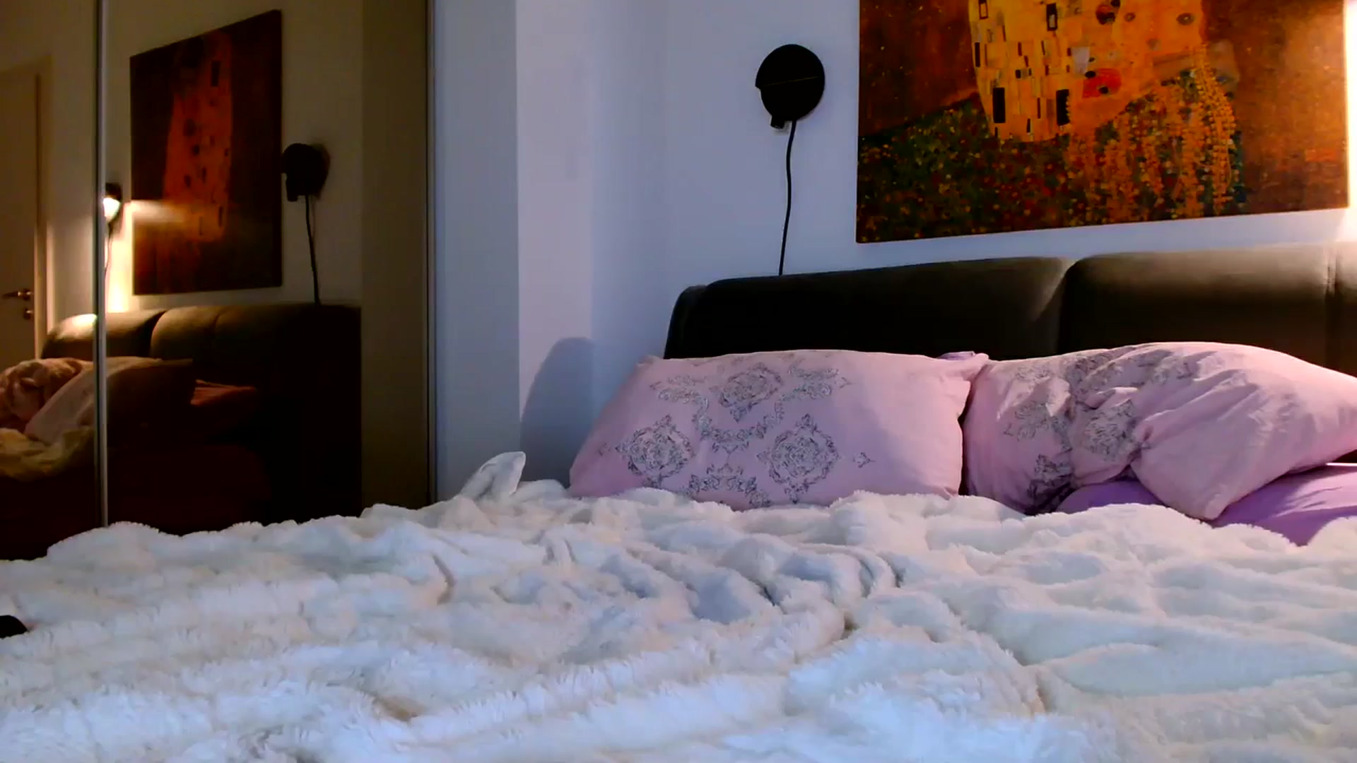 Gallery image thumbnail from Ana_Rose's myfreecams stream on, 10/19/2023, 20:38 image 11 of 20