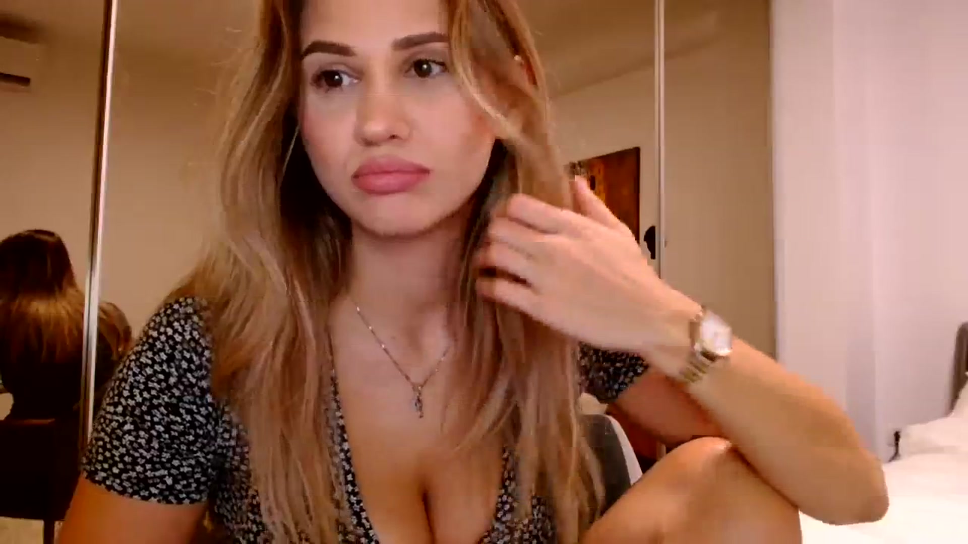 Gallery image thumbnail from Ana_Rose's myfreecams stream on, 10/24/2023, 16:10 image 14 of 20