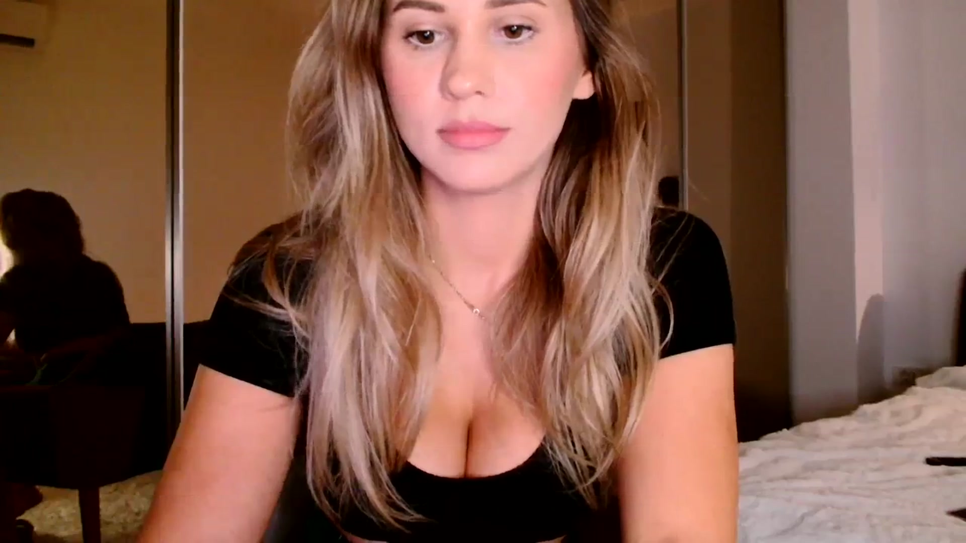 Gallery image thumbnail from Ana_Rose's myfreecams stream on, 11/05/2023, 20:01 image 5 of 20