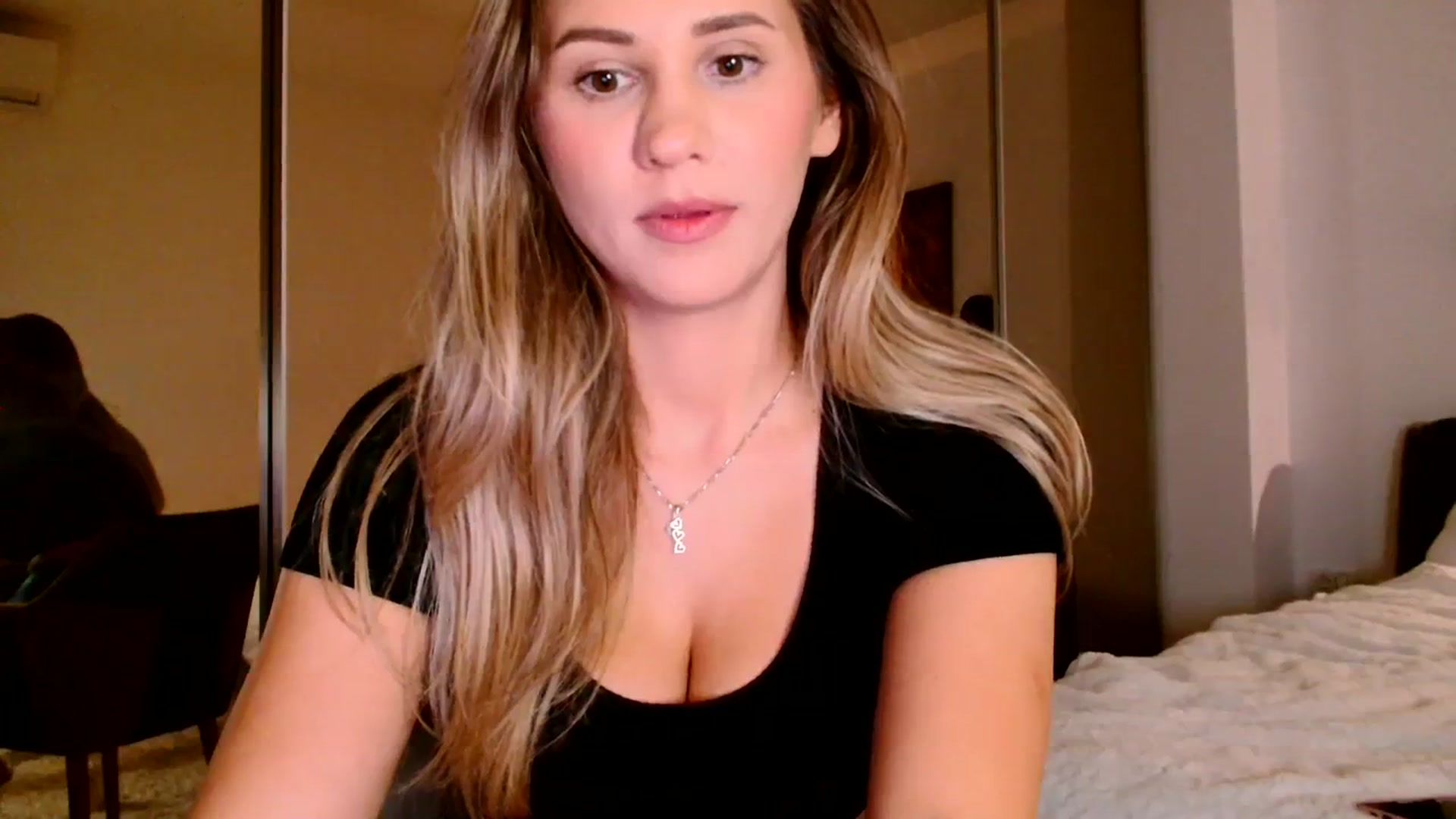 Gallery image thumbnail from Ana_Rose's myfreecams stream on, 11/05/2023, 21:37 image 13 of 20