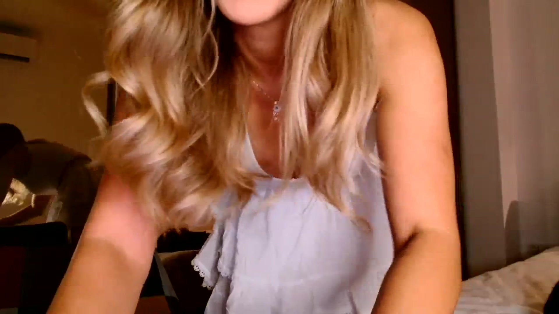 Gallery image thumbnail from Ana_Rose's myfreecams stream on, 11/07/2023, 16:59 image 5 of 20