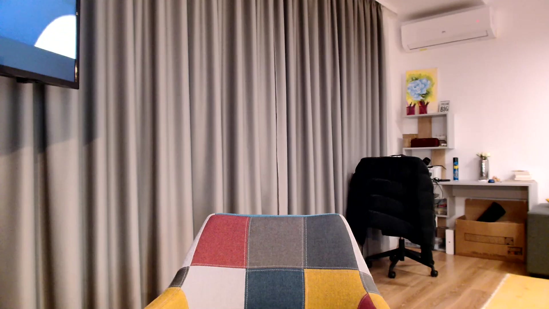 Gallery image thumbnail from Ana_Rose's myfreecams stream on, 11/19/2023, 16:55 image 14 of 20