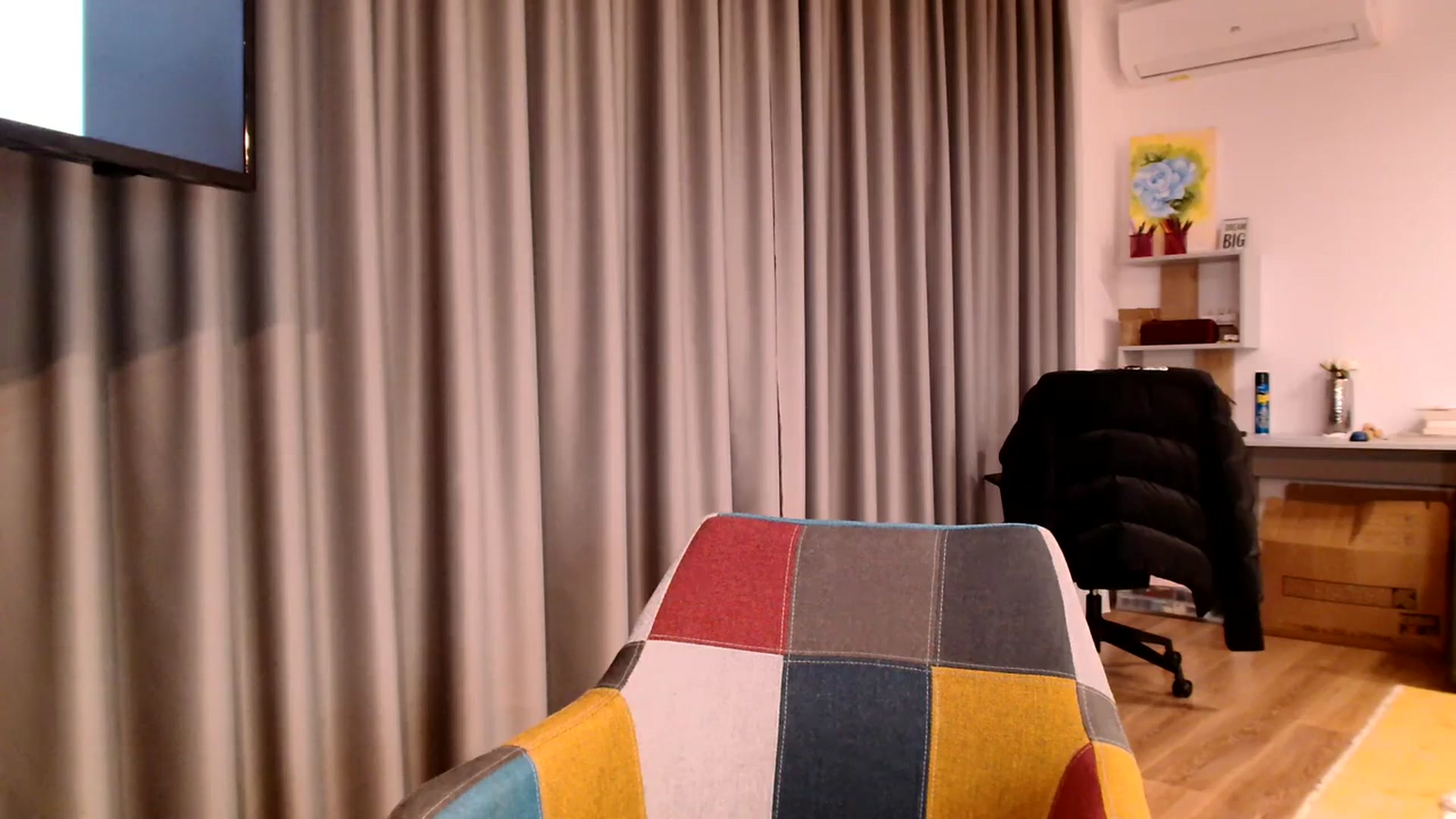 Gallery image thumbnail from Ana_Rose's myfreecams stream on, 11/19/2023, 21:42 image 18 of 20