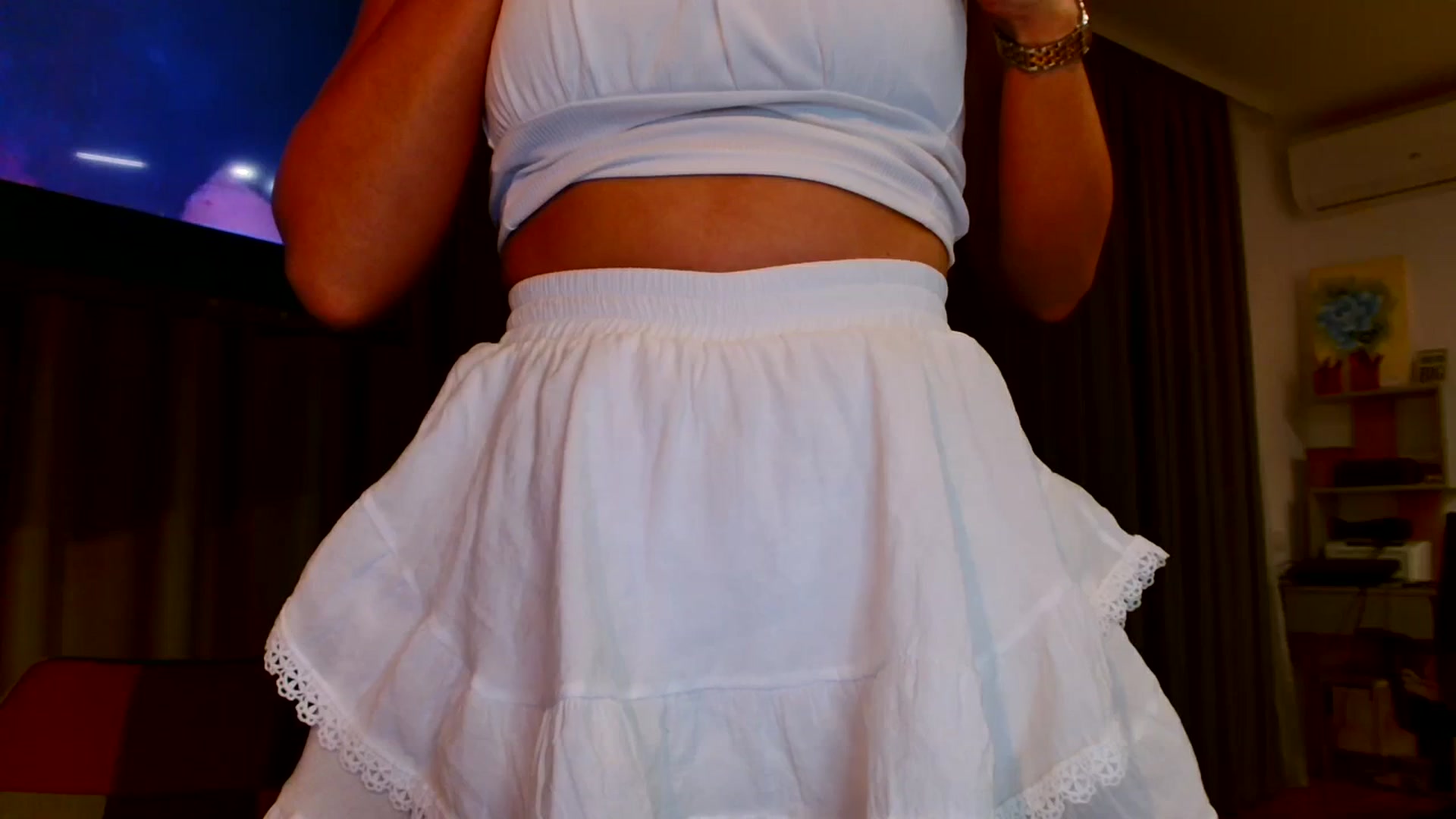 Gallery image thumbnail from Ana_Rose's myfreecams stream on, 11/20/2023, 18:08 image 7 of 20