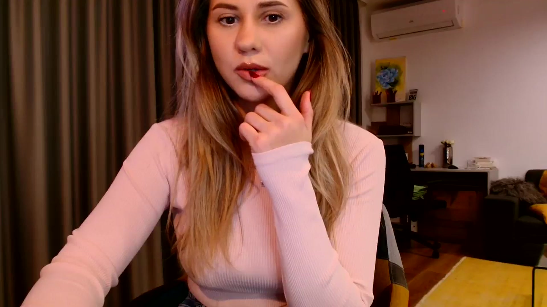 Gallery image thumbnail from Ana_Rose's myfreecams stream on, 11/21/2023, 16:23 image 3 of 20