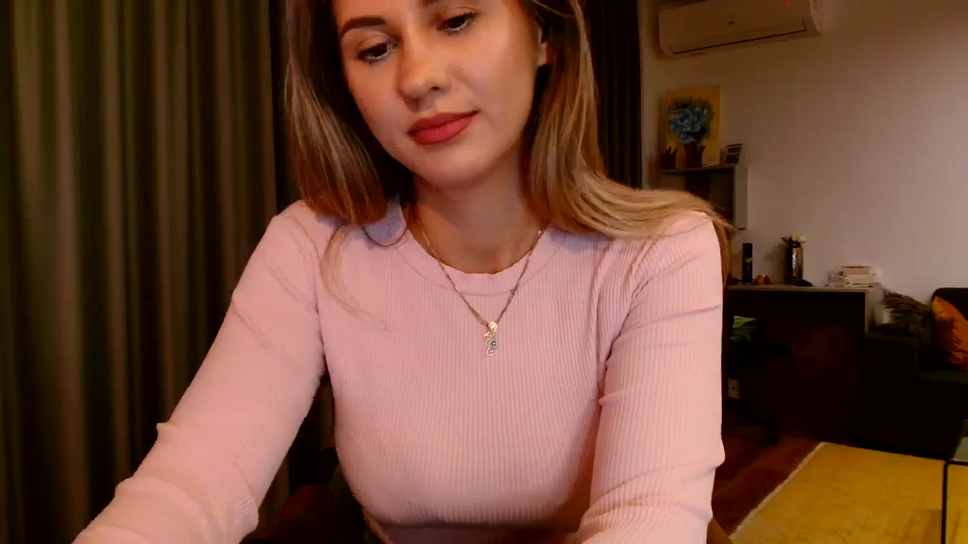 Gallery image thumbnail from Ana_Rose's myfreecams stream on, 11/21/2023, 18:15 image 5 of 20