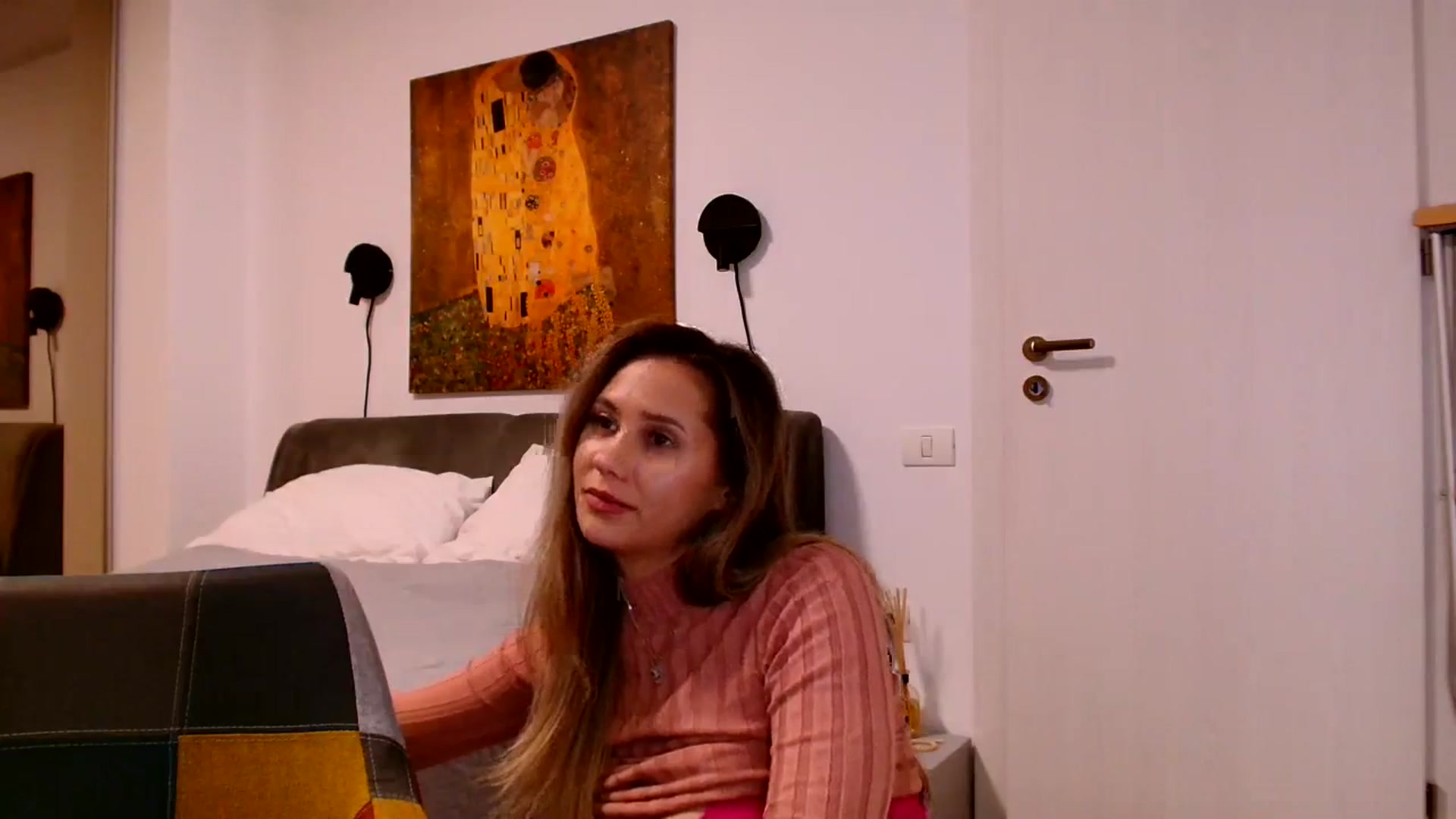 Gallery image thumbnail from Ana_Rose's myfreecams stream on, 12/04/2023, 19:53 image 12 of 20