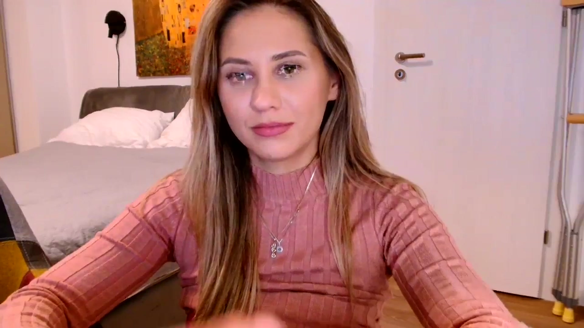 Gallery image thumbnail from Ana_Rose's myfreecams stream on, 12/04/2023, 19:53 image 7 of 20