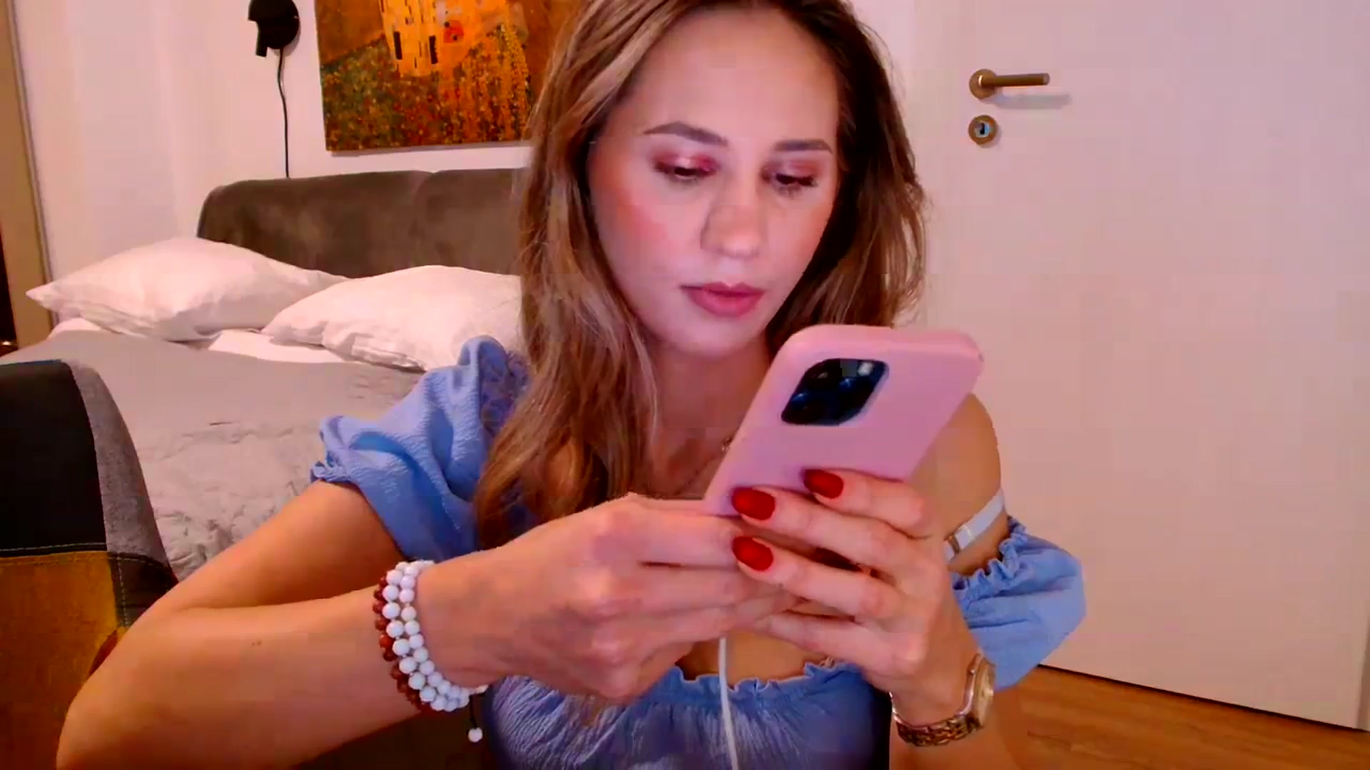Gallery image thumbnail from Ana_Rose's myfreecams stream on, 12/06/2023, 17:32 image 19 of 20