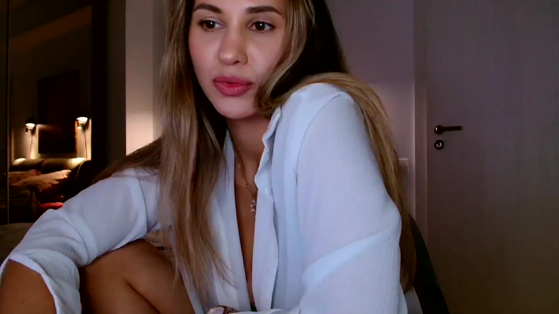 Gallery image thumbnail from Ana_Rose's myfreecams stream on, 12/14/2023, 23:03 image 20 of 20