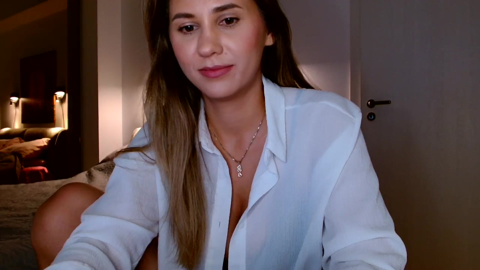 Gallery image thumbnail from Ana_Rose's myfreecams stream on, 12/15/2023, 24:09 image 7 of 20