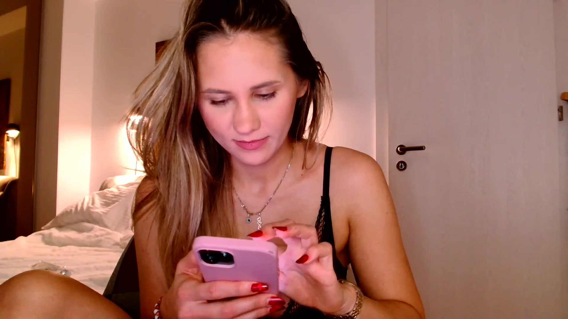 Gallery image thumbnail from Ana_Rose's myfreecams stream on, 12/19/2023, 22:28 image 6 of 20