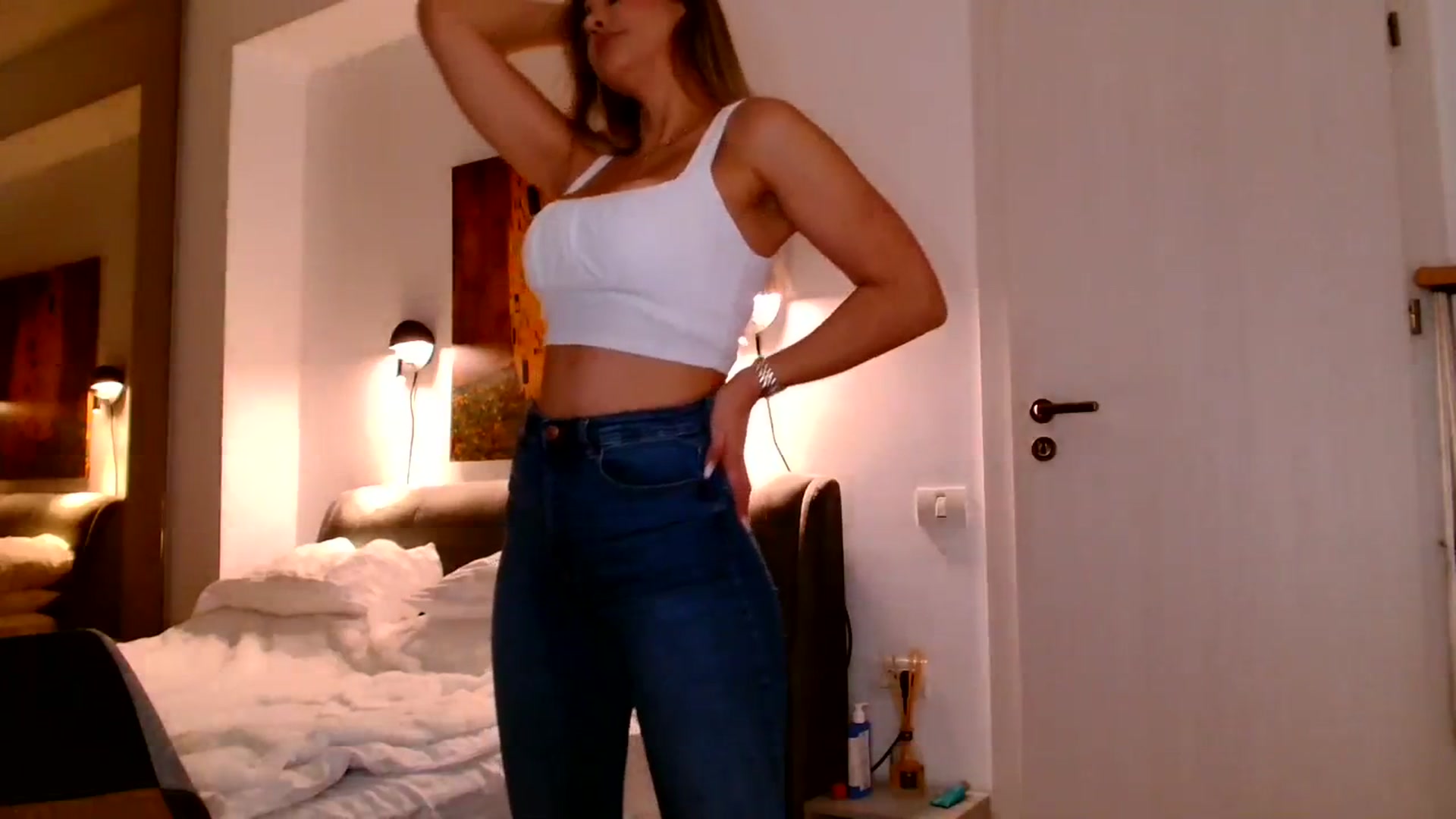 Gallery image thumbnail from Ana_Rose's myfreecams stream on, 12/21/2023, 20:30 image 16 of 20