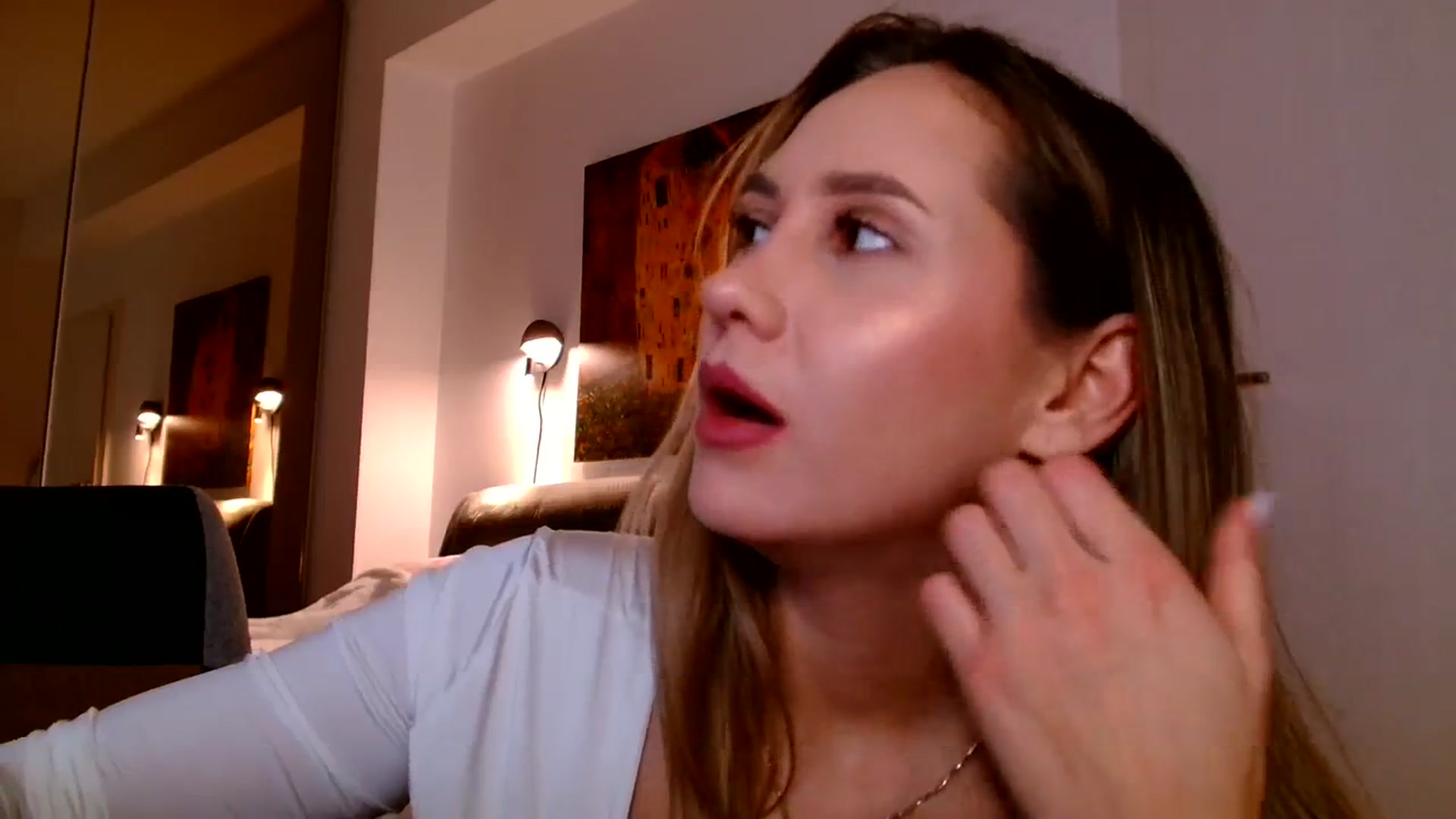Gallery image thumbnail from Ana_Rose's myfreecams stream on, 12/24/2023, 24:07 image 5 of 20