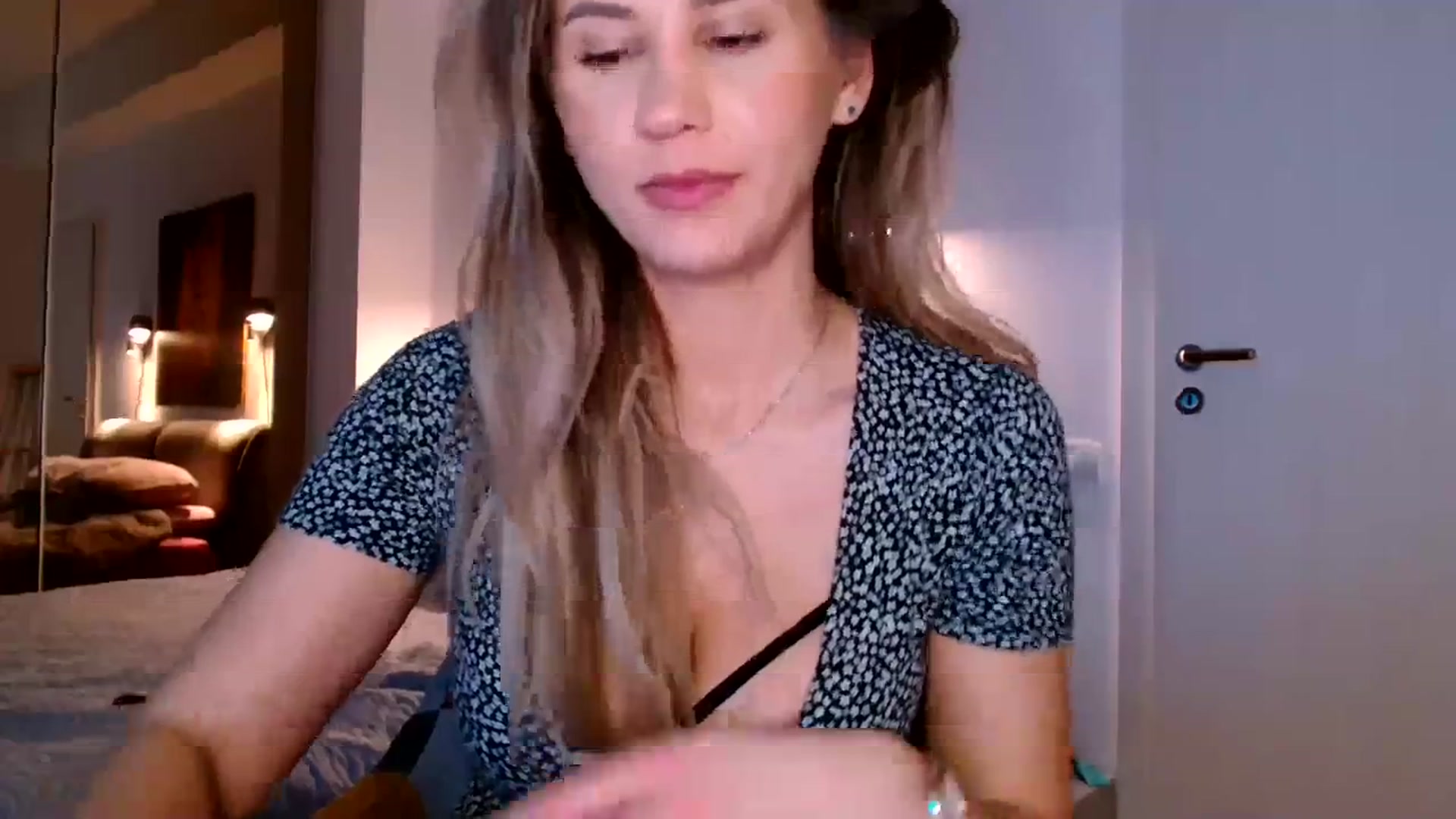 Gallery image thumbnail from Ana_Rose's myfreecams stream on, 01/02/2024, 22:06 image 10 of 20