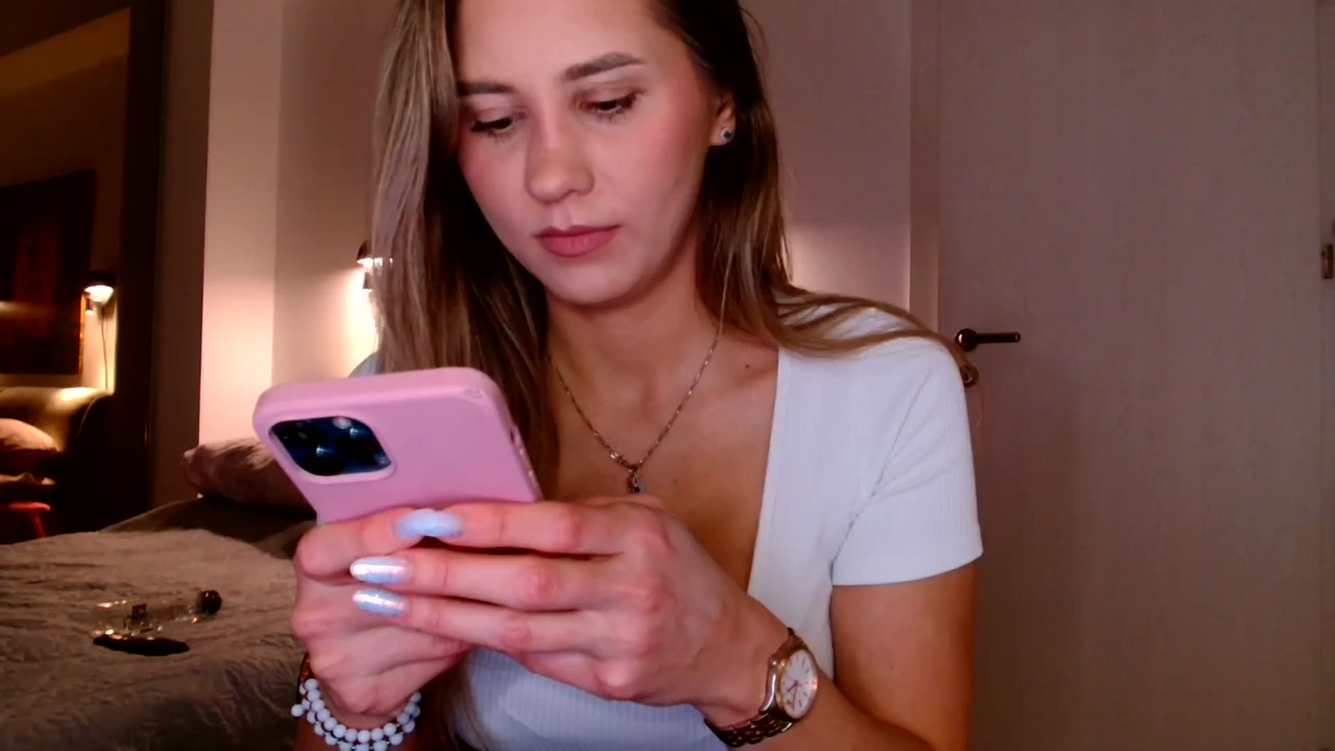 Gallery image thumbnail from Ana_Rose's myfreecams stream on, 01/05/2024, 23:38 image 7 of 20