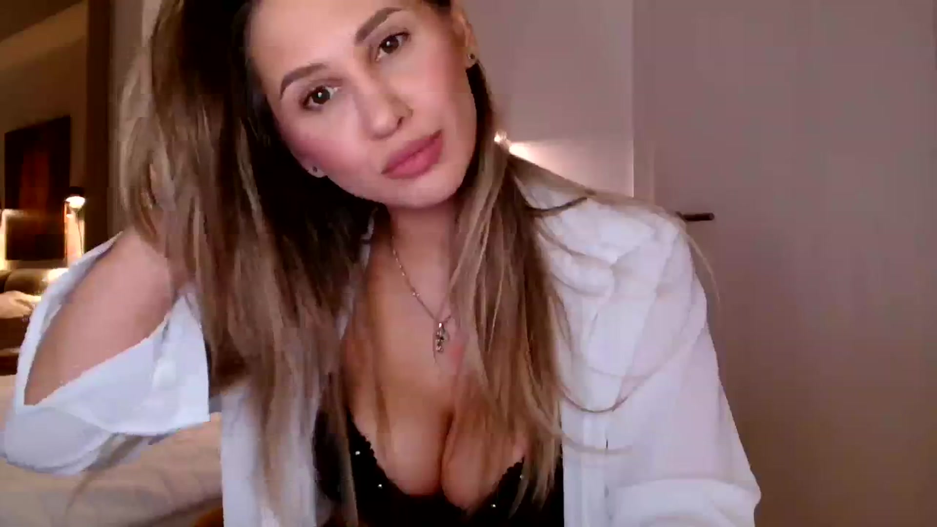 Gallery image thumbnail from Ana_Rose's myfreecams stream on, 01/14/2024, 20:00 image 11 of 20
