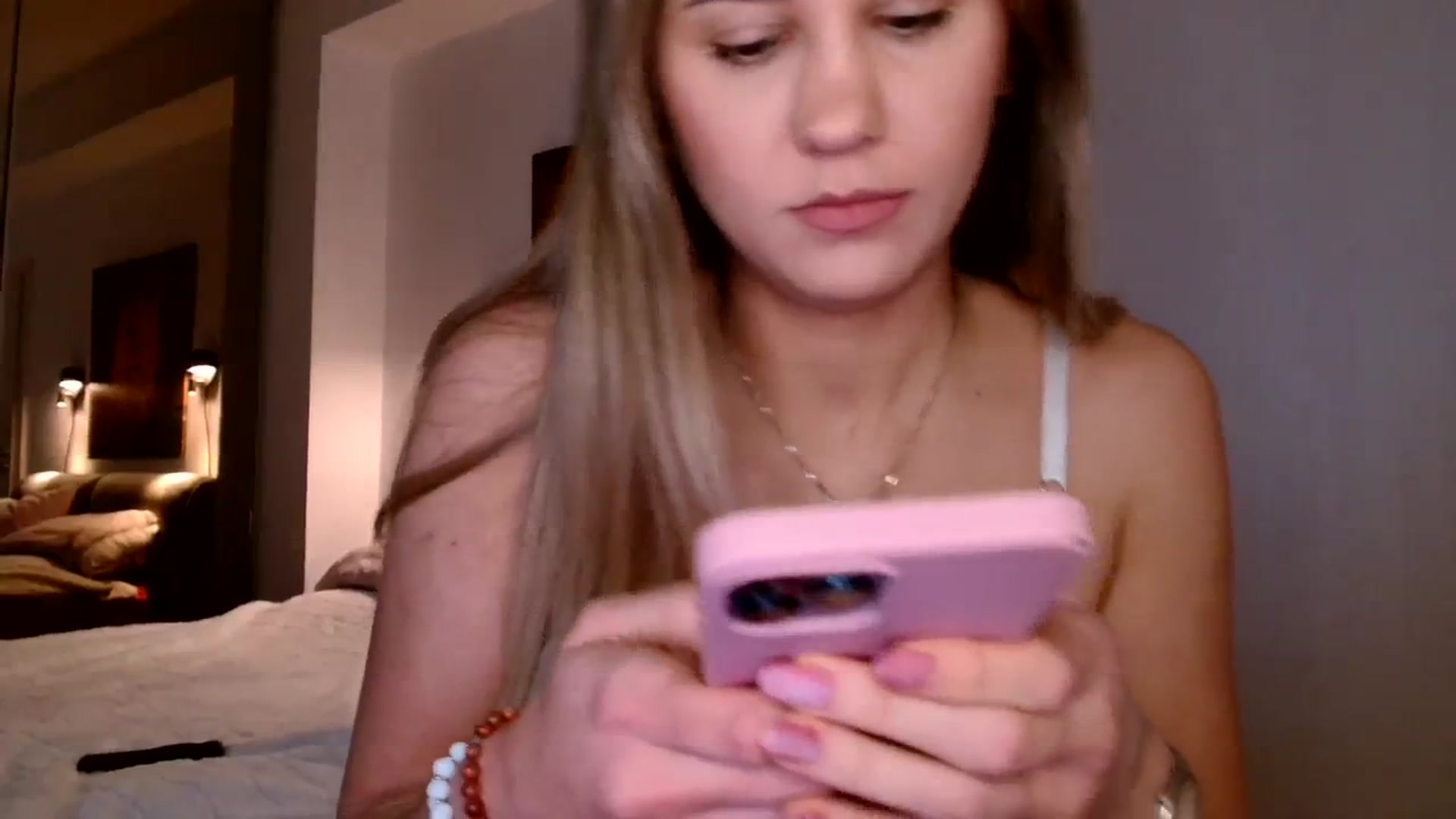 Gallery image thumbnail from Ana_Rose's myfreecams stream on, 01/22/2024, 21:09 image 19 of 20