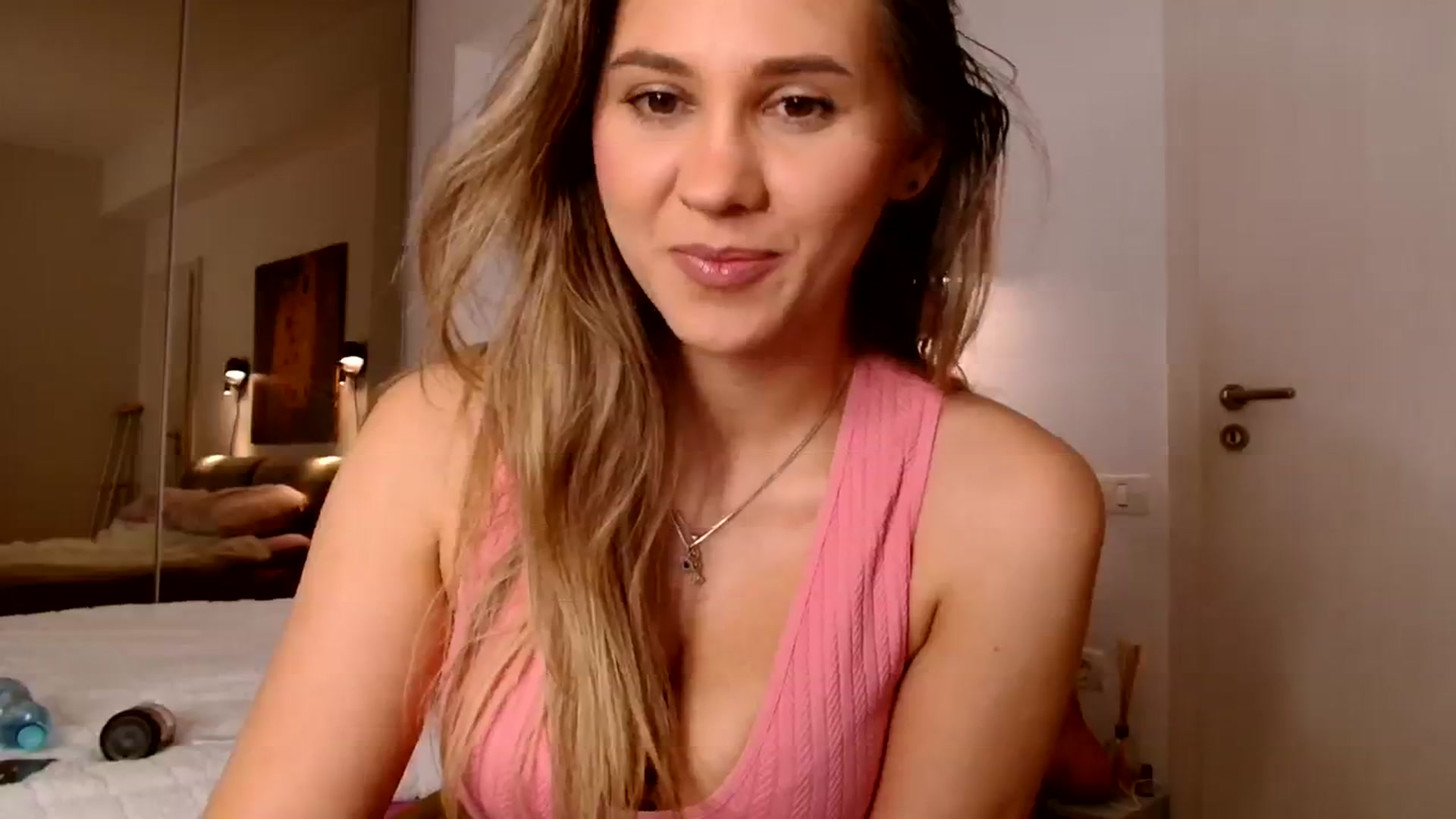 Gallery image thumbnail from Ana_Rose's myfreecams stream on, 02/11/2024, 20:20 image 7 of 20