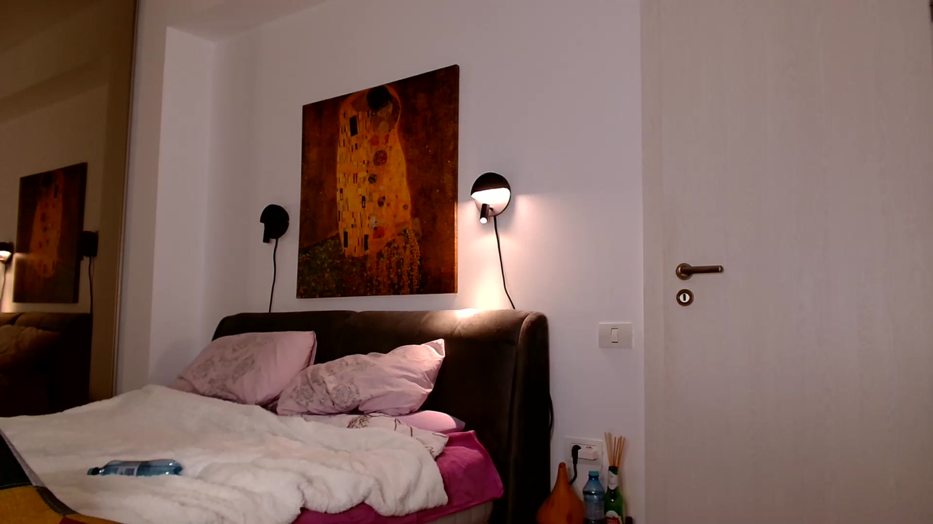 Gallery image thumbnail from Ana_Rose's myfreecams stream on, 02/15/2024, 24:40 image 1 of 20
