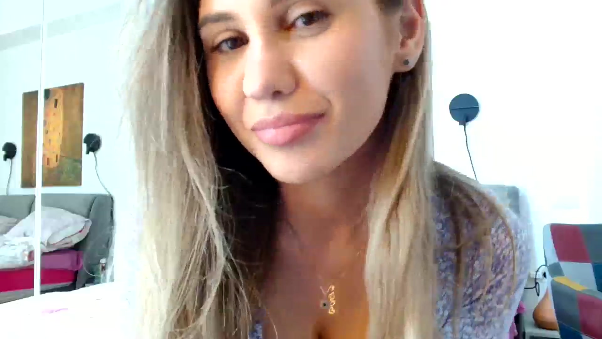 Gallery image thumbnail from Ana_Rose's myfreecams stream on, 04/09/2024, 13:31 image 10 of 20