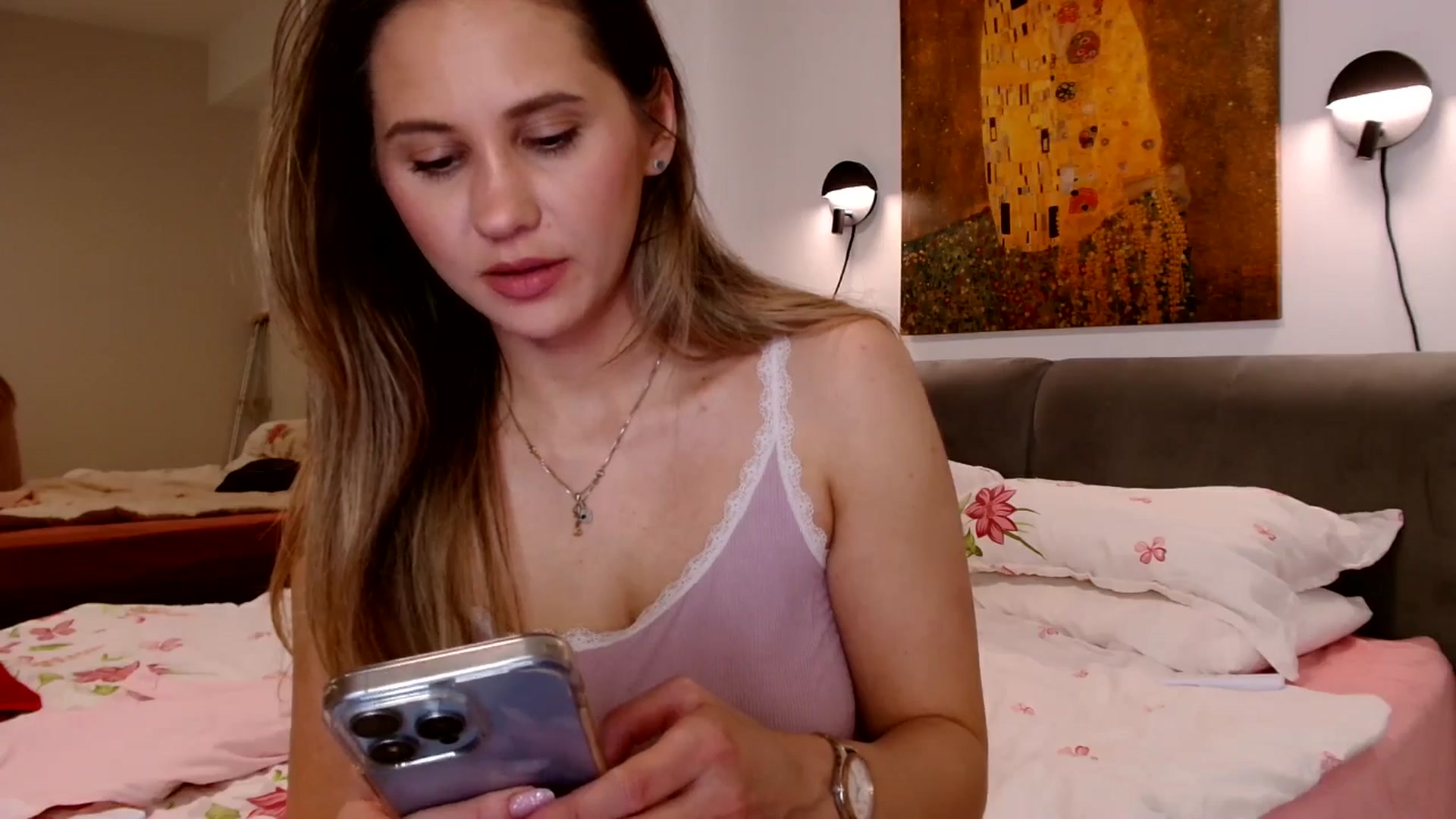 Gallery image thumbnail from Ana_Rose's myfreecams stream on, 04/28/2024, 21:31 image 16 of 20