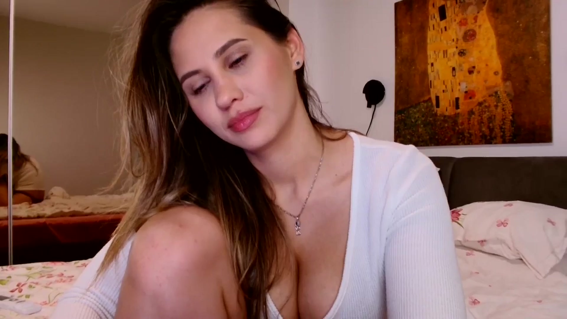 Gallery image thumbnail from Ana_Rose's myfreecams stream on, 05/10/2024, 24:23 image 3 of 20