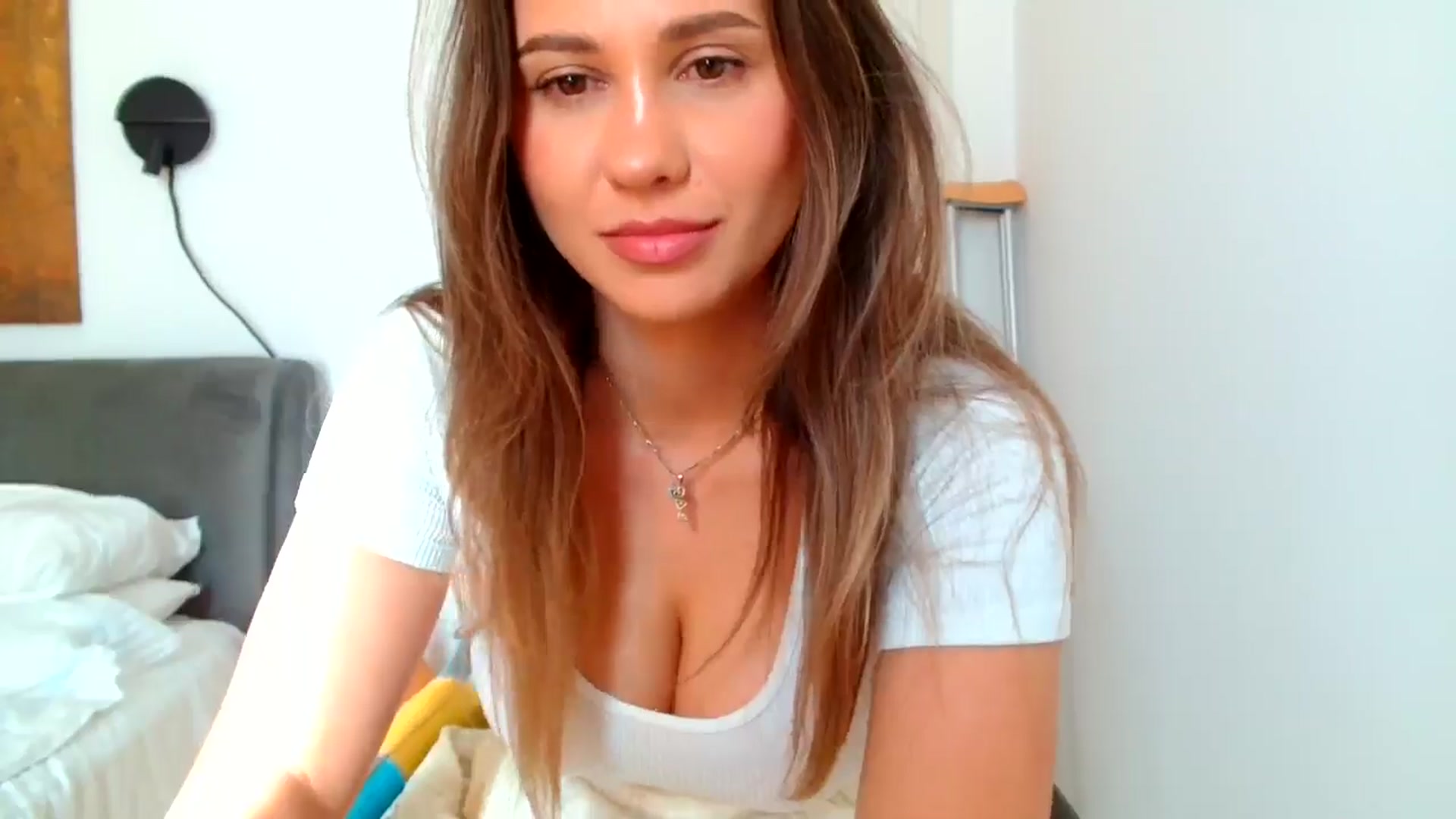 Gallery image thumbnail from Ana_Rose's myfreecams stream on, 06/28/2024, 15:25 image 5 of 20