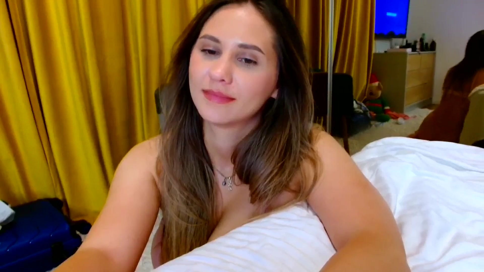 Gallery image thumbnail from Ana_Rose's myfreecams stream on, 07/07/2024, 23:03 image 8 of 20