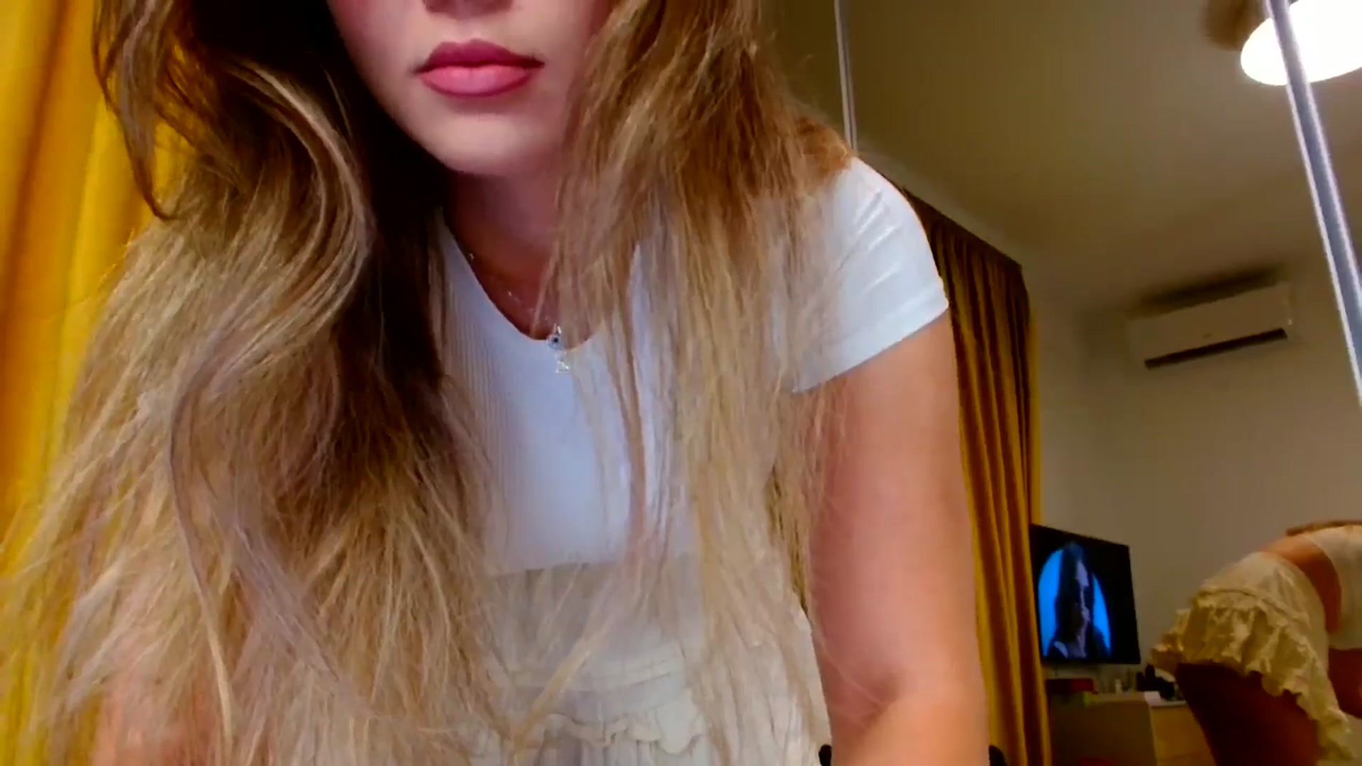 Gallery image thumbnail from Ana_Rose's myfreecams stream on, 07/26/2024, 20:32 image 4 of 20