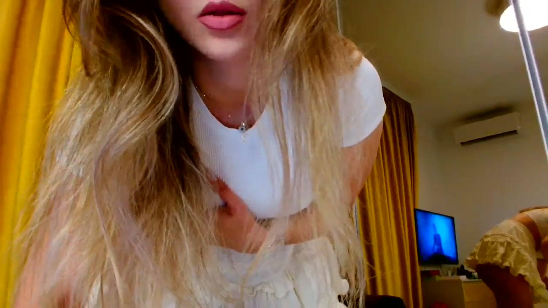 Gallery image thumbnail from Ana_Rose's myfreecams stream on, 07/26/2024, 20:32 image 5 of 20