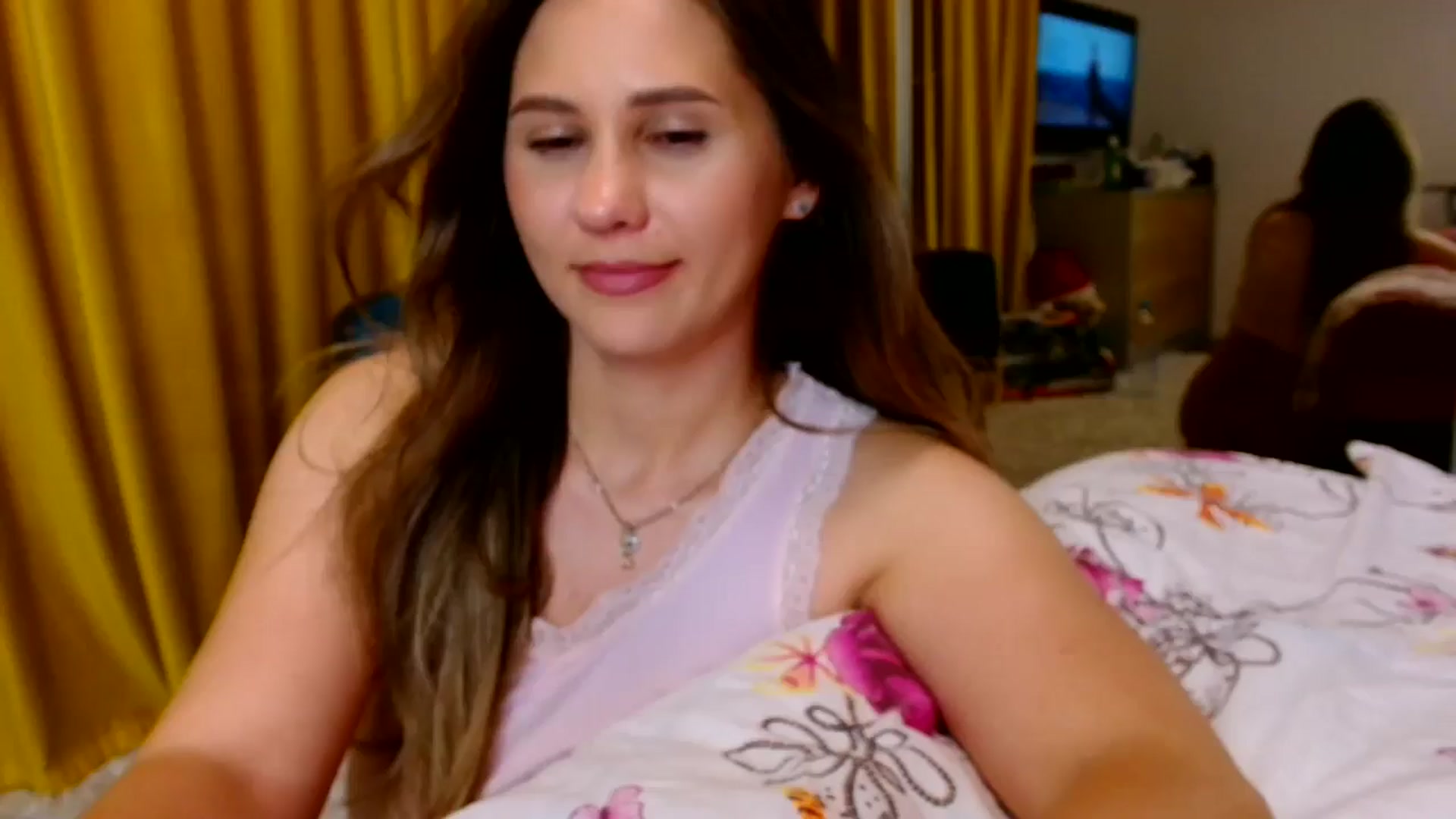 Gallery image thumbnail from Ana_Rose's myfreecams stream on, 08/08/2024, 22:32 image 5 of 20