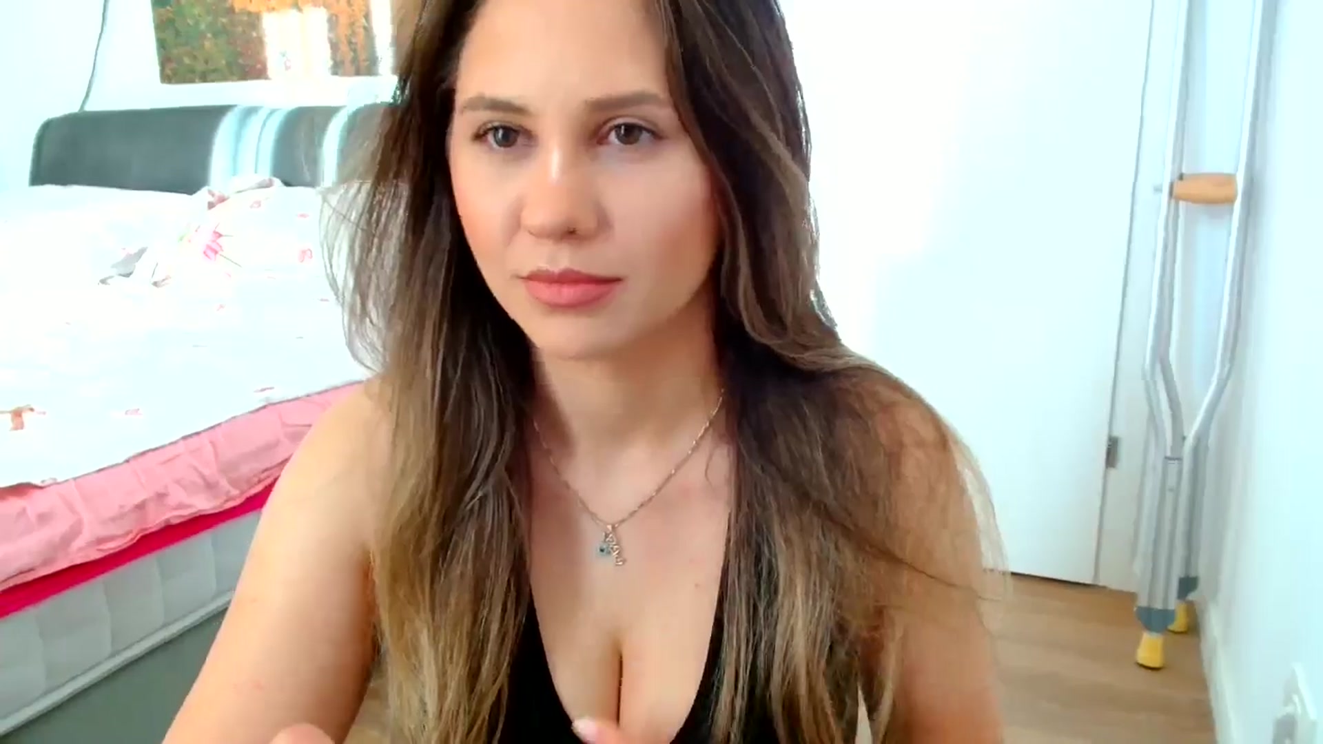 Gallery image thumbnail from Ana_Rose's myfreecams stream on, 08/18/2024, 17:01 image 4 of 20