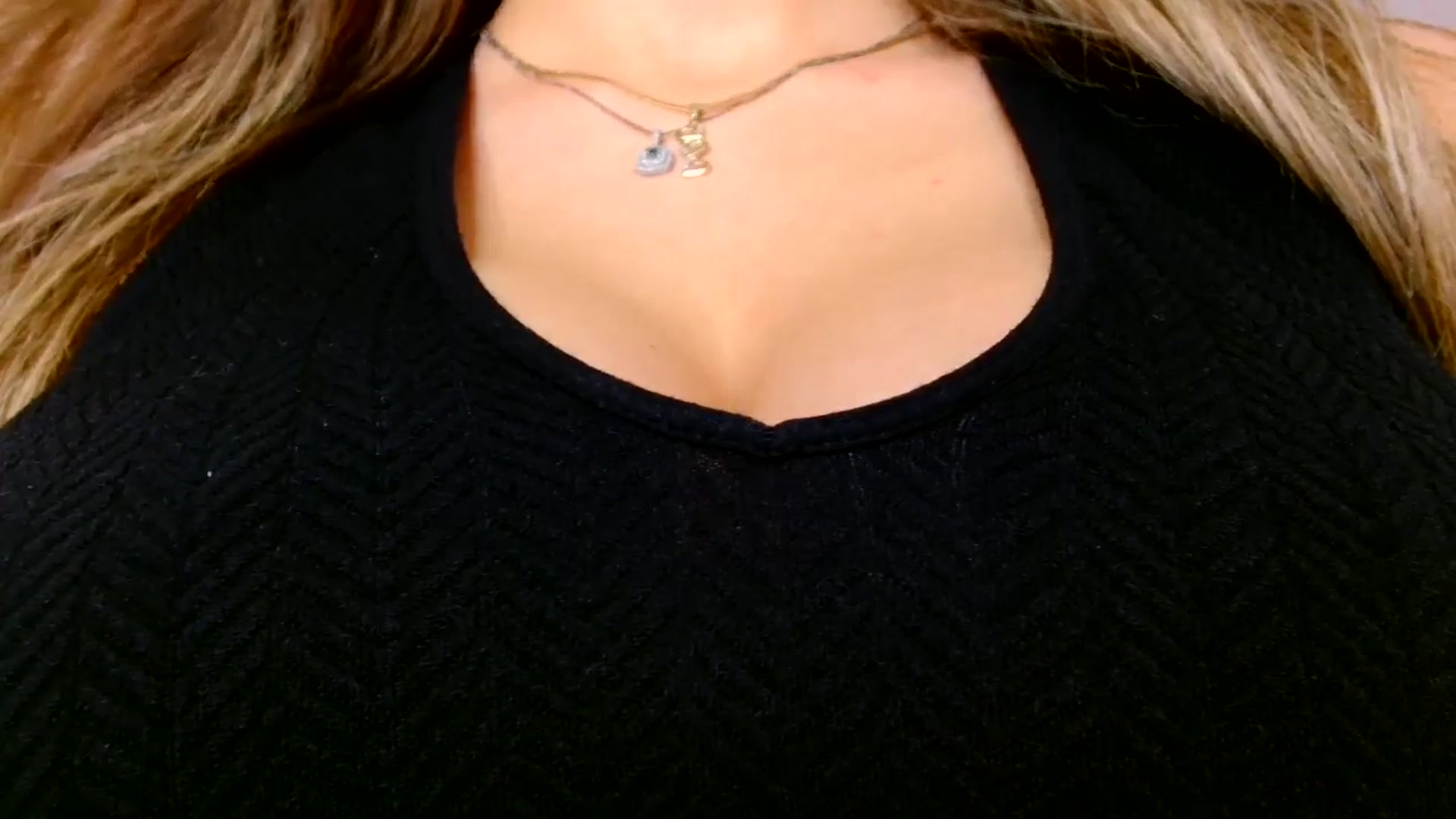 Gallery image thumbnail from Ana_Rose's myfreecams stream on, 08/18/2024, 17:50 image 13 of 20
