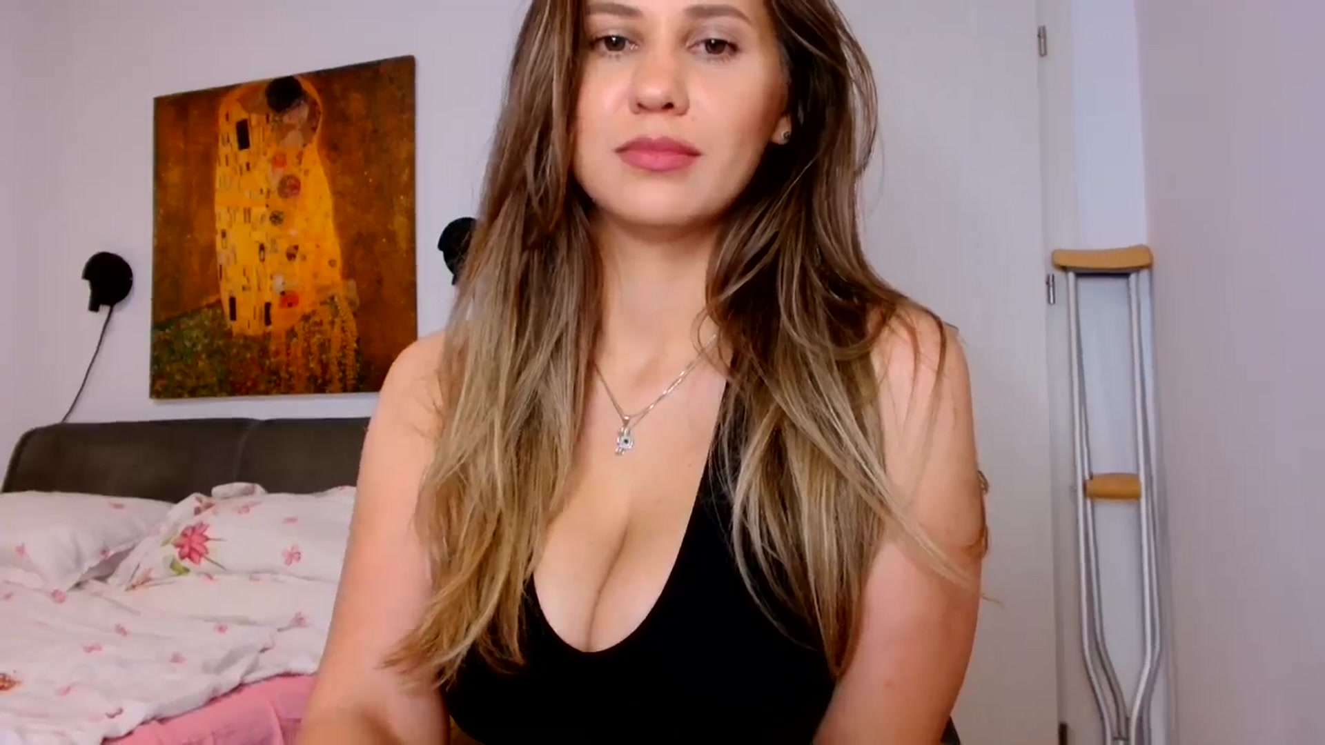 Gallery image thumbnail from Ana_Rose's myfreecams stream on, 08/18/2024, 19:05 image 3 of 20