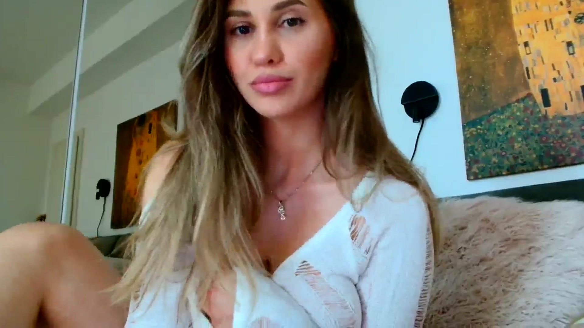 Gallery image thumbnail from Ana_Rose's myfreecams stream on, 08/28/2024, 15:18 image 6 of 20